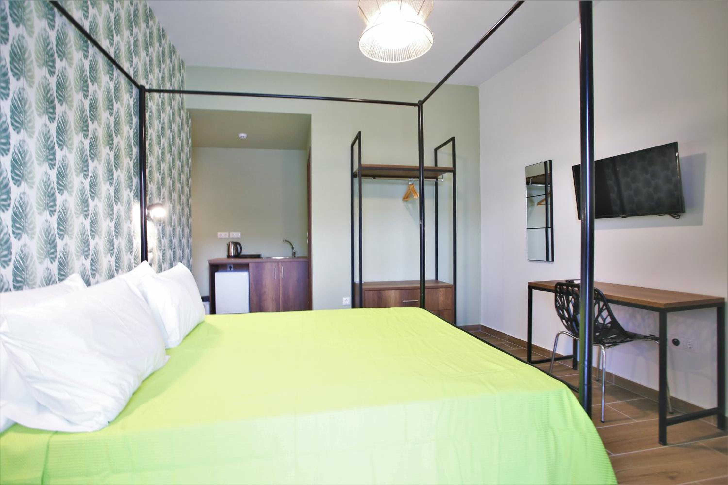 Deluxe Plus Room - Photo 5