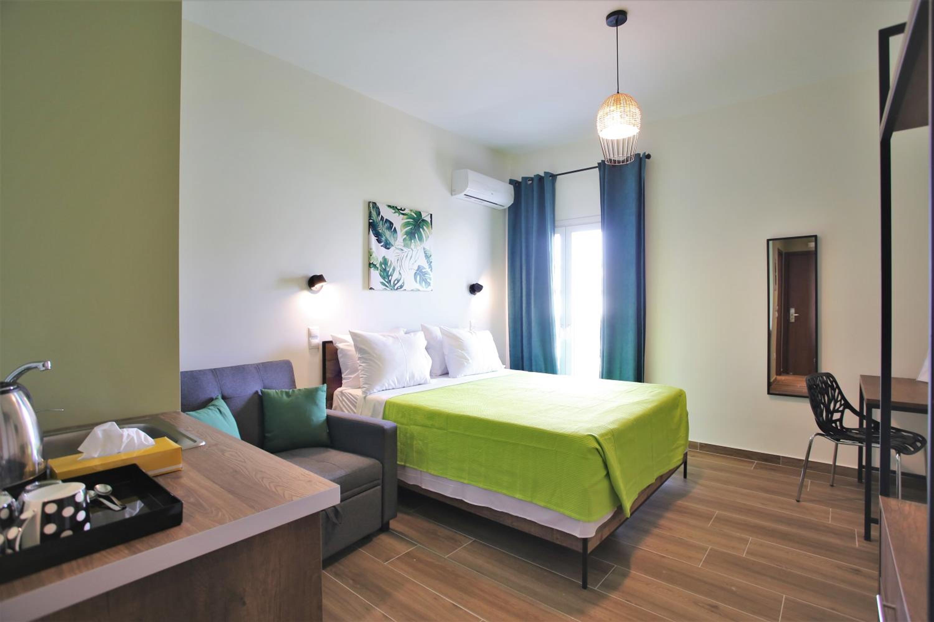 Urban Chic Room - Photo 11