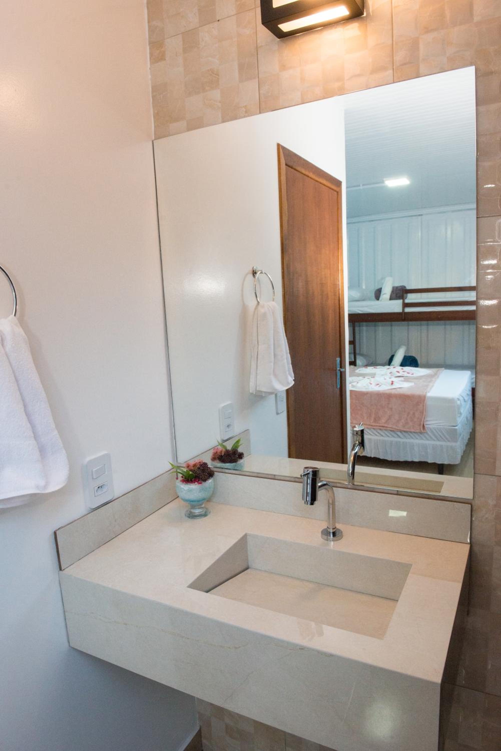 Family Suite - Photo 7