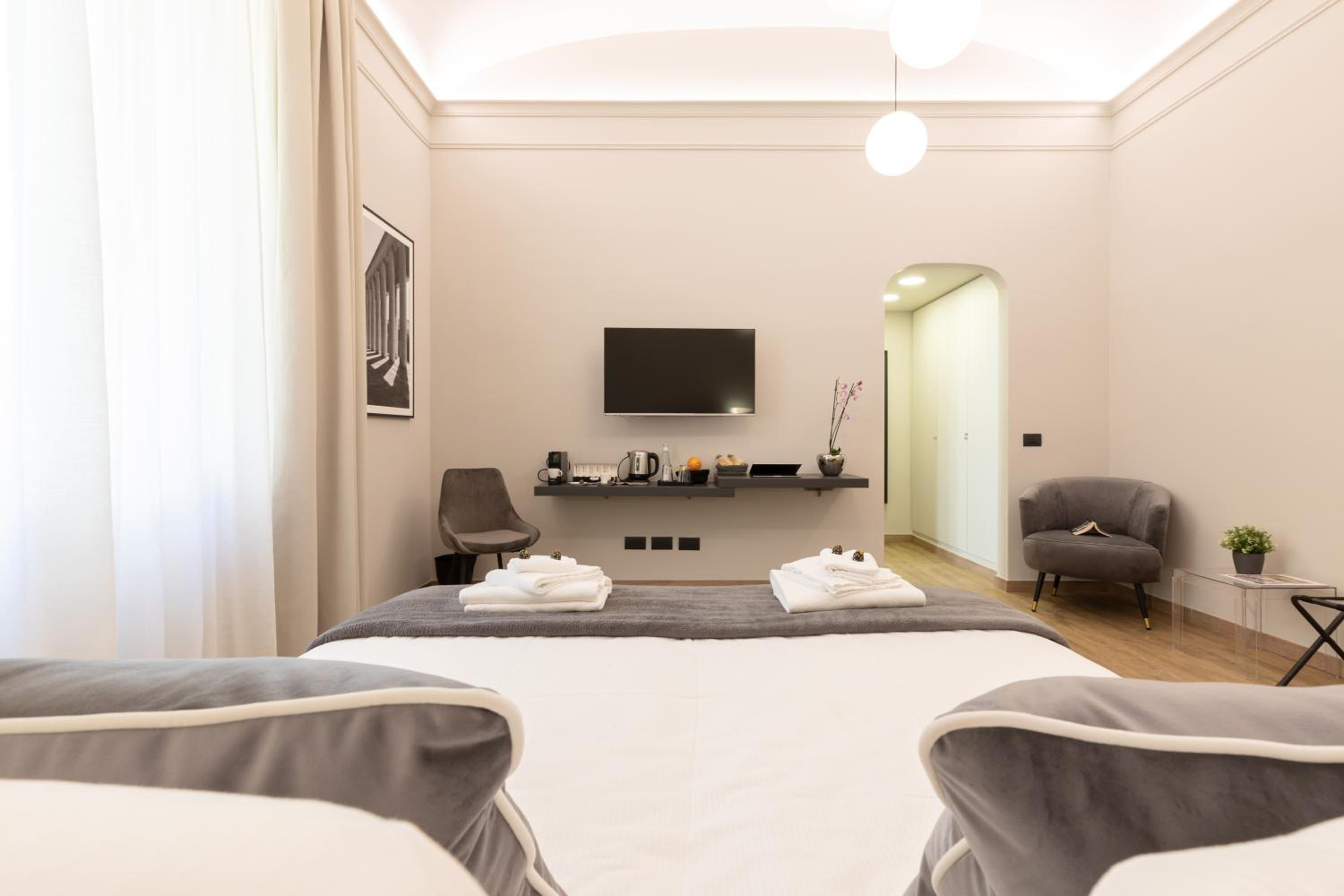 Superior Triple Room photo 2