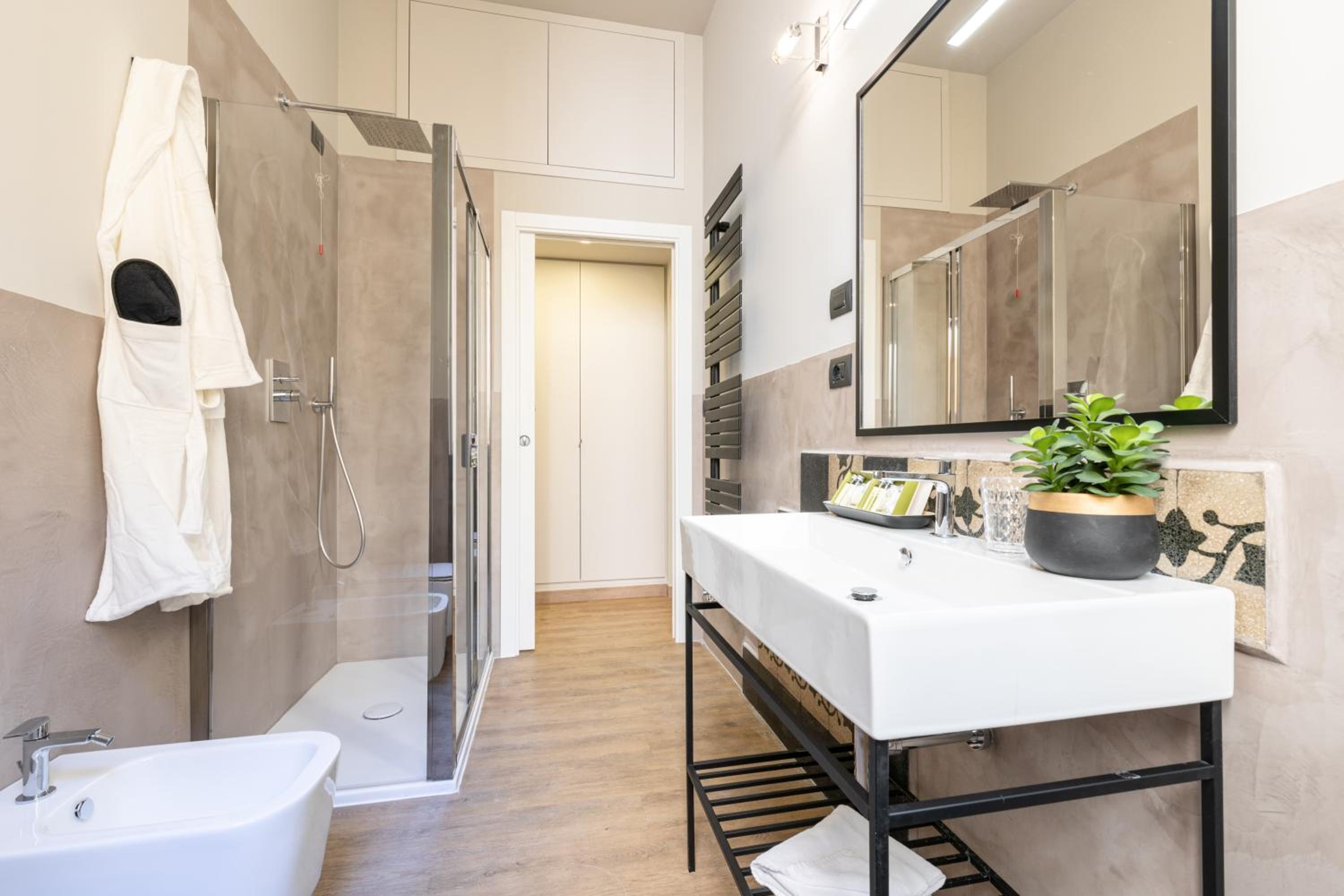 Superior Triple Room photo 3