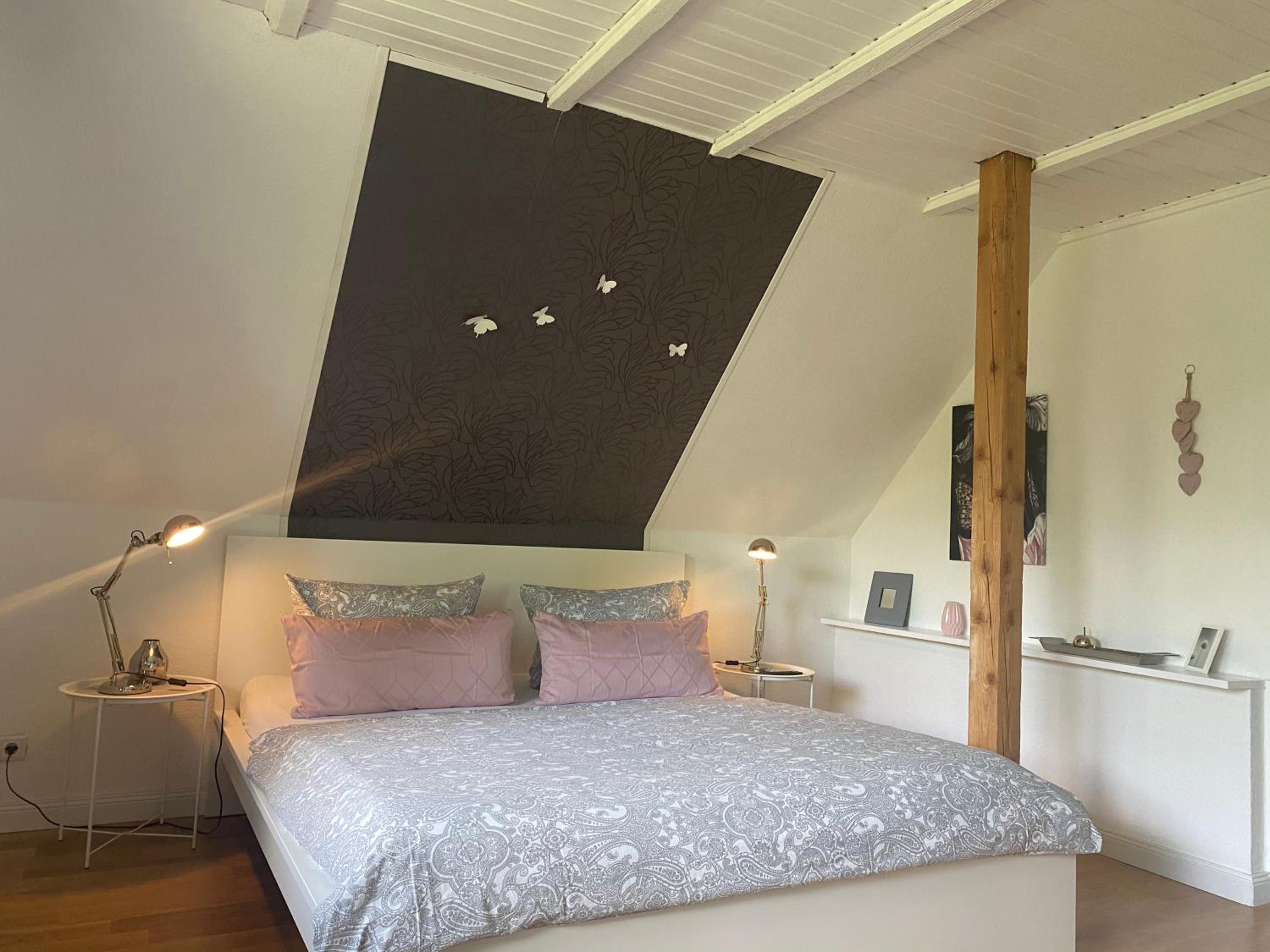 Deluxe Double Room with Balcony photo 3