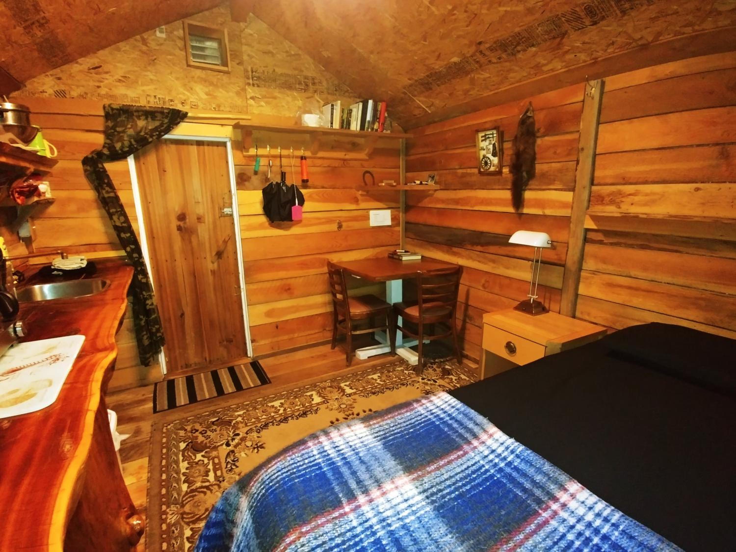 Budget Double Room - Hunter's Cabin photo 1
