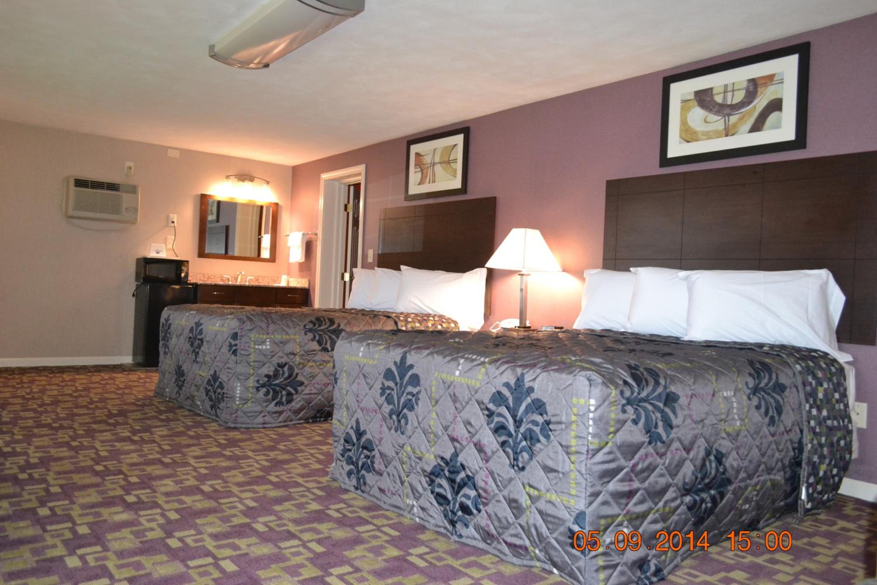 Suite with River View - Non-Smoking - Photo 12