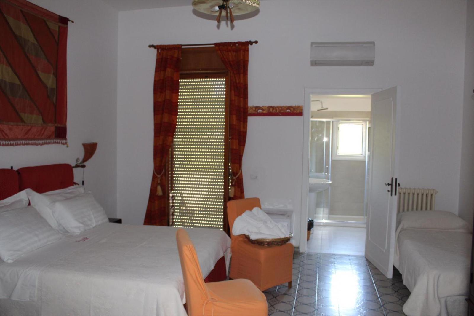 Quadruple Room with Private Bathroom