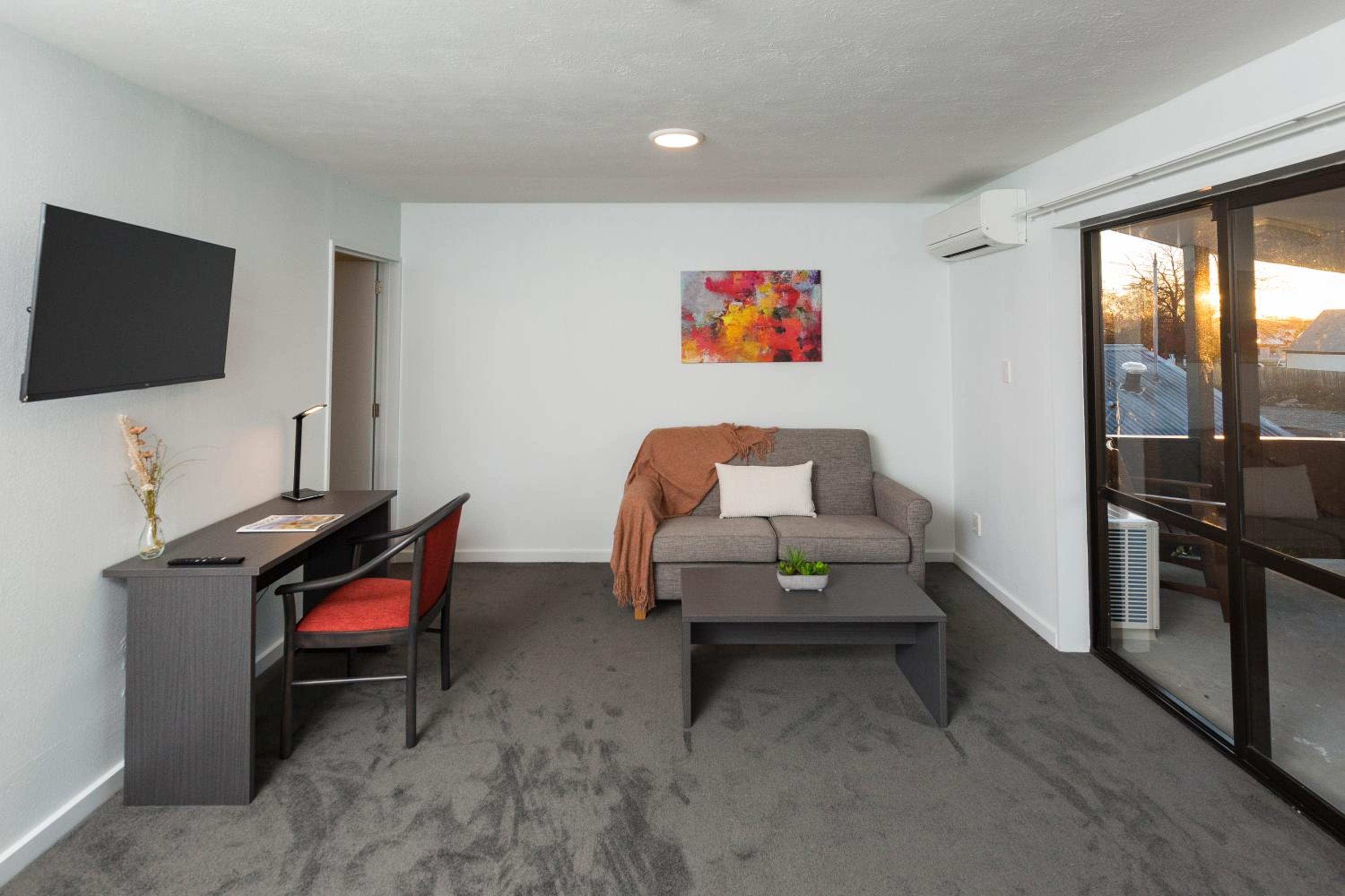 Deluxe Apartment - Photo 2