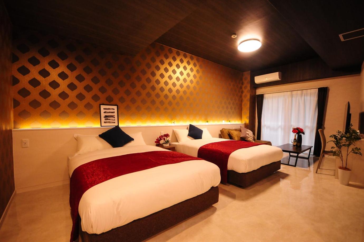 Standard Suite - Photo 1