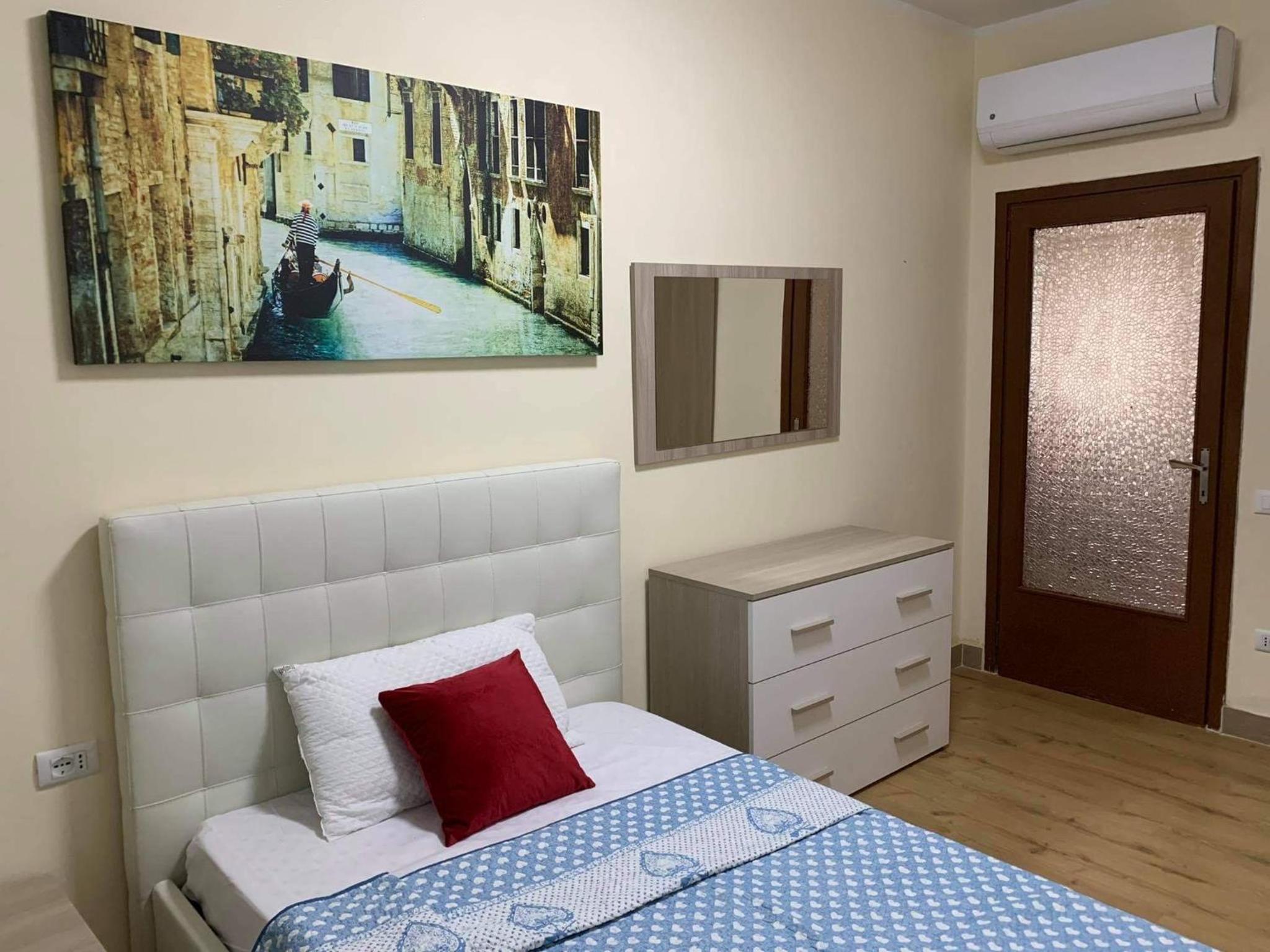 Deluxe Room (1 Adult + 1 Child)