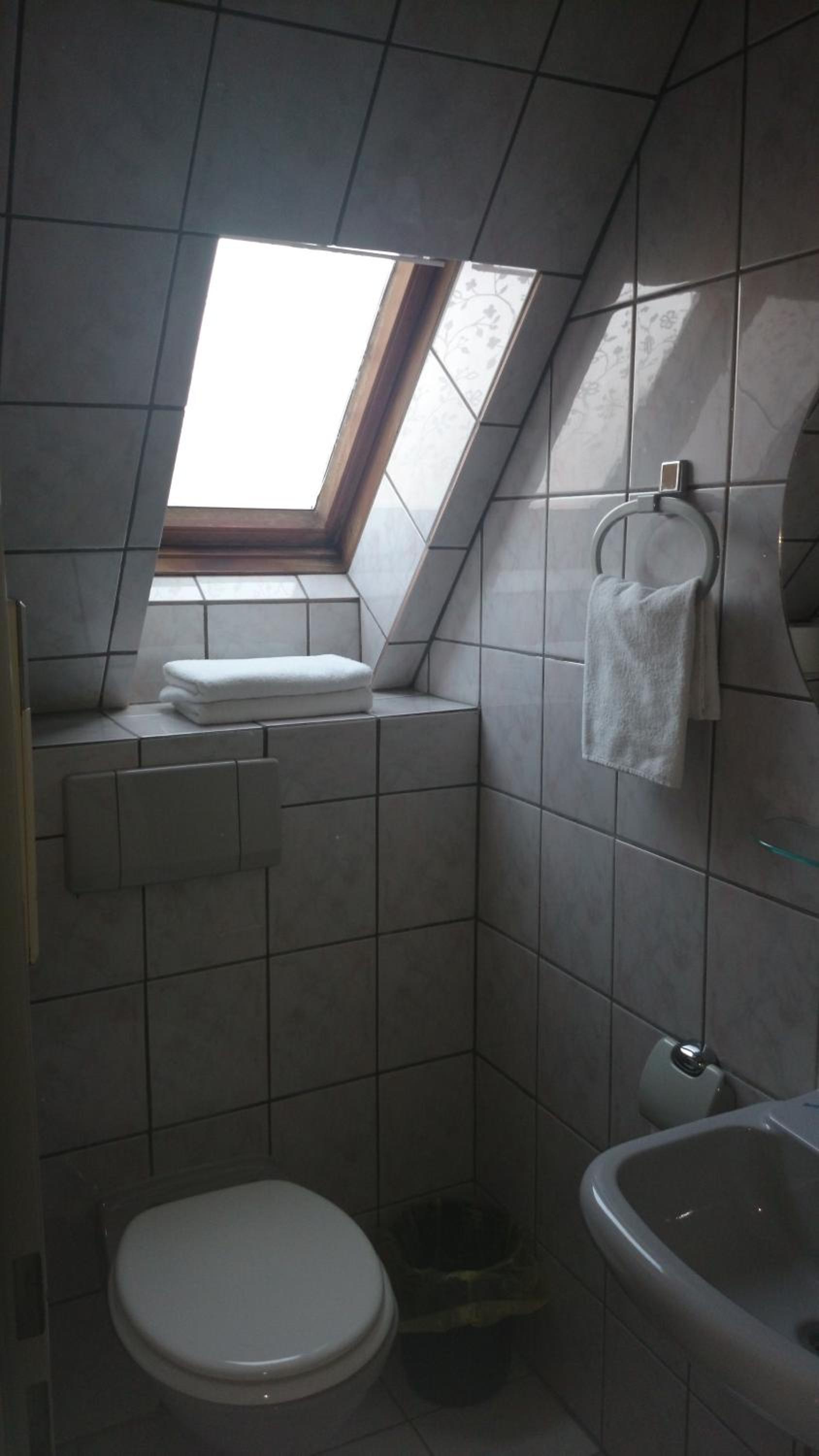 Double Room - Photo 10