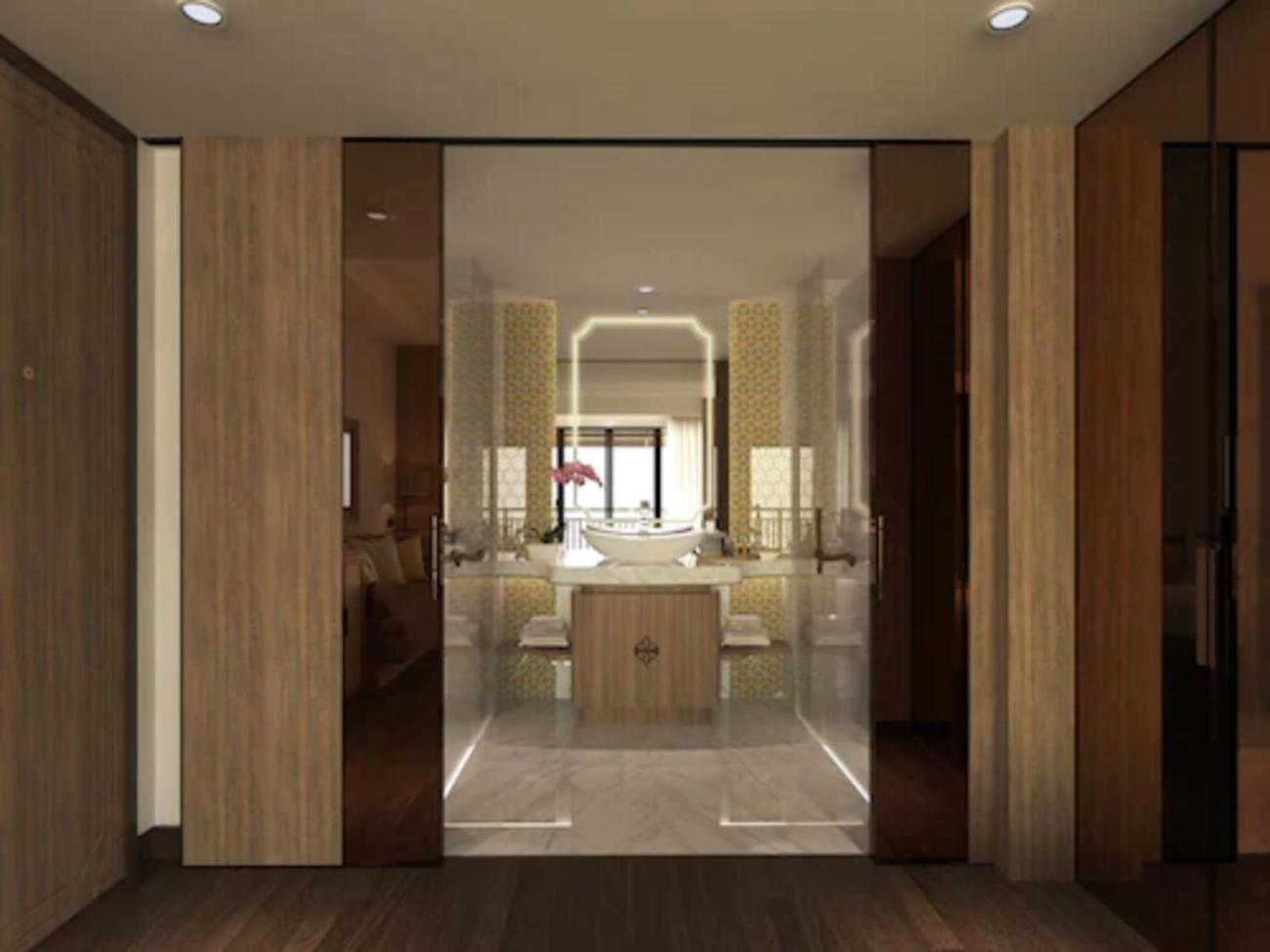 Deluxe King Room - With Balcony photo 2