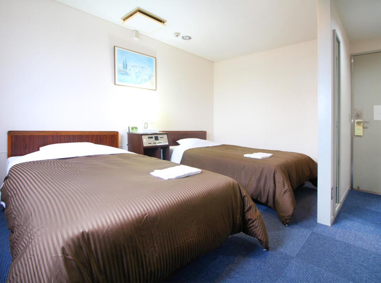 Twin Room - Non-Smoking