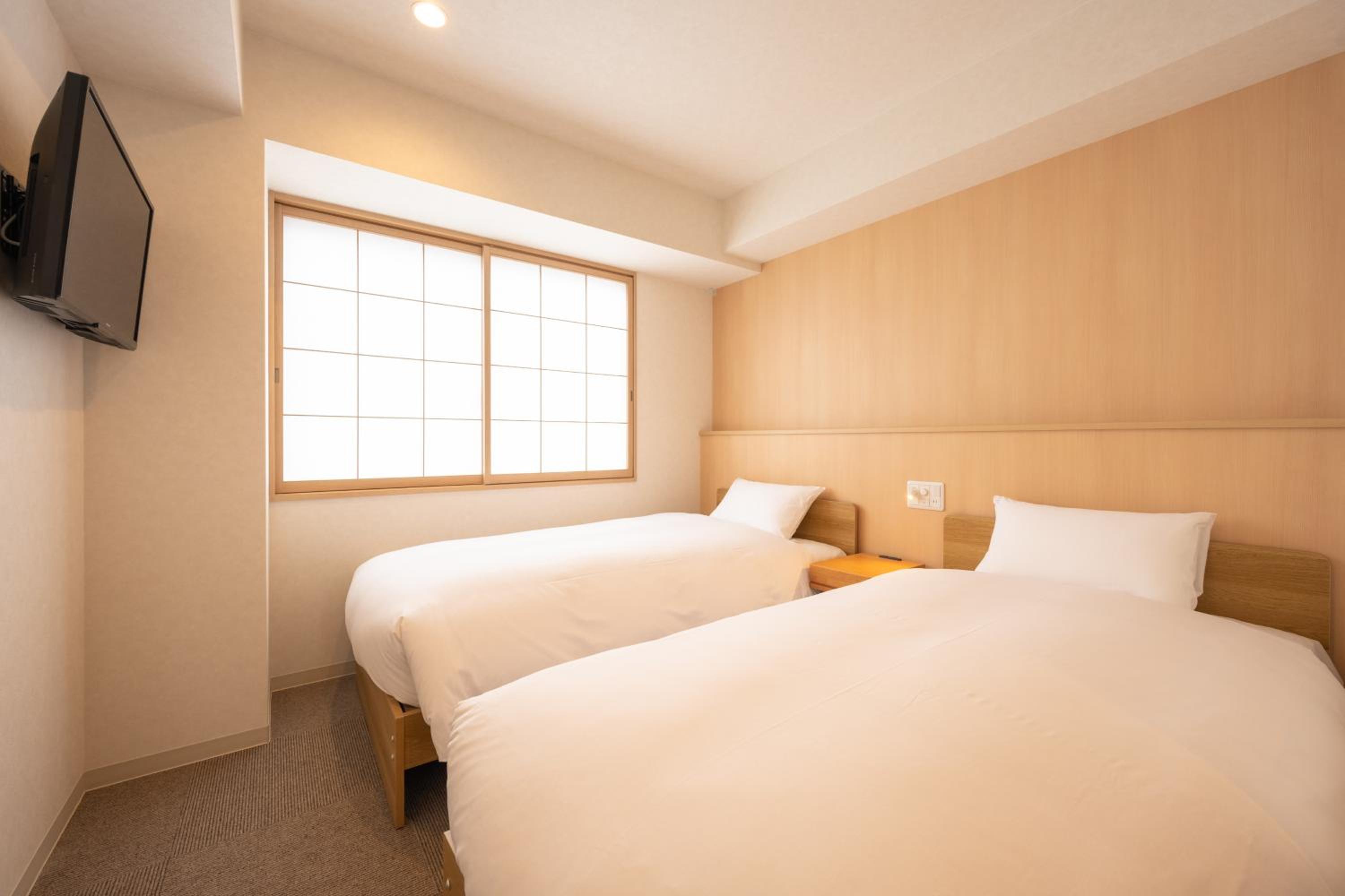Standard Twin Room - Photo 1