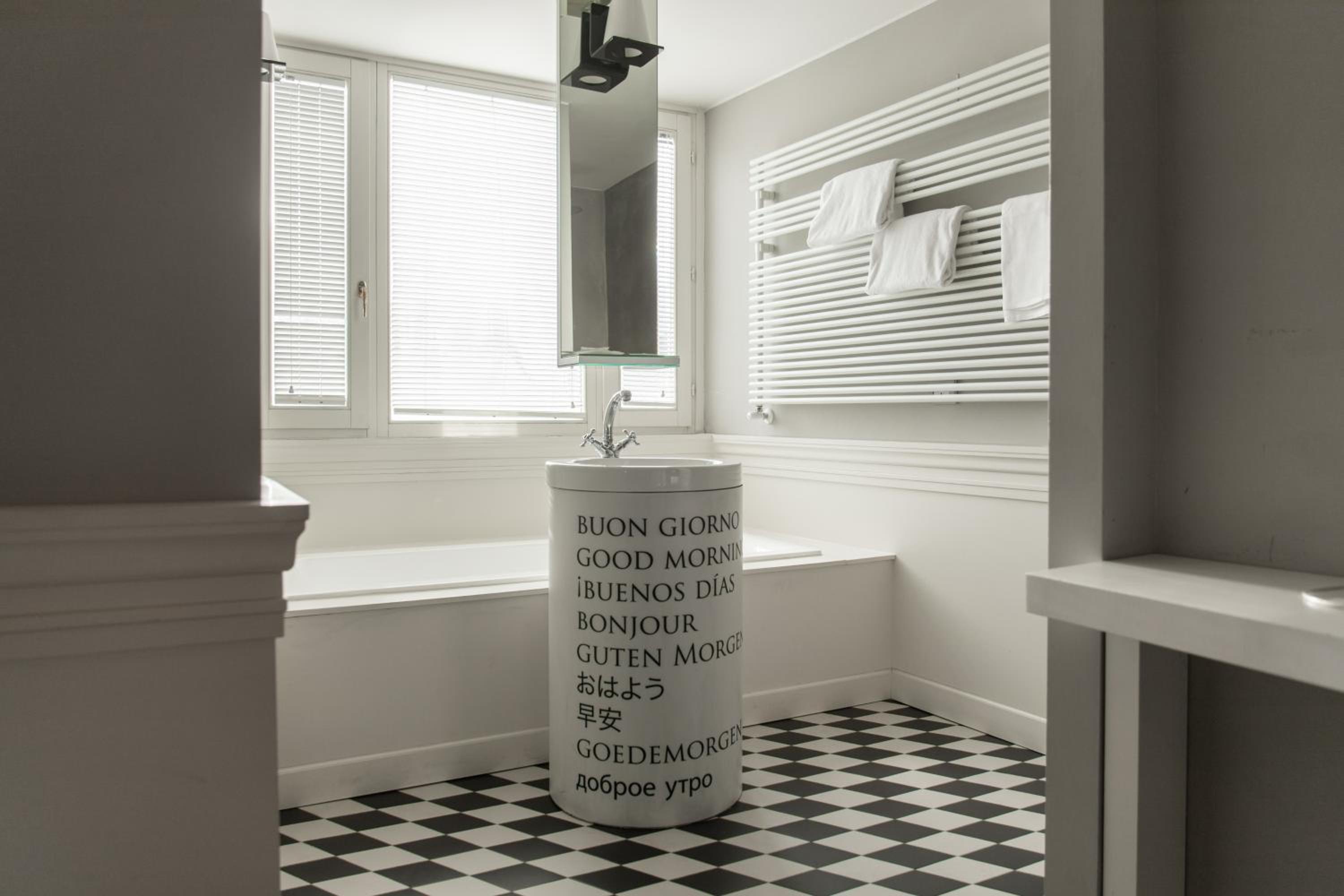 Superior Triple Room - Photo 12