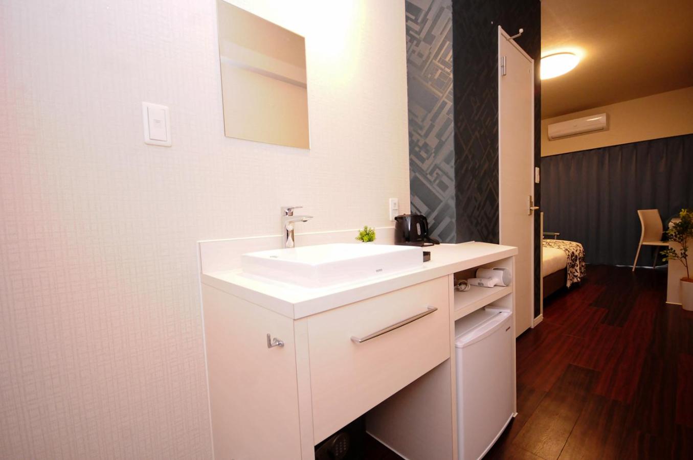 Economy Double Room - Photo 3