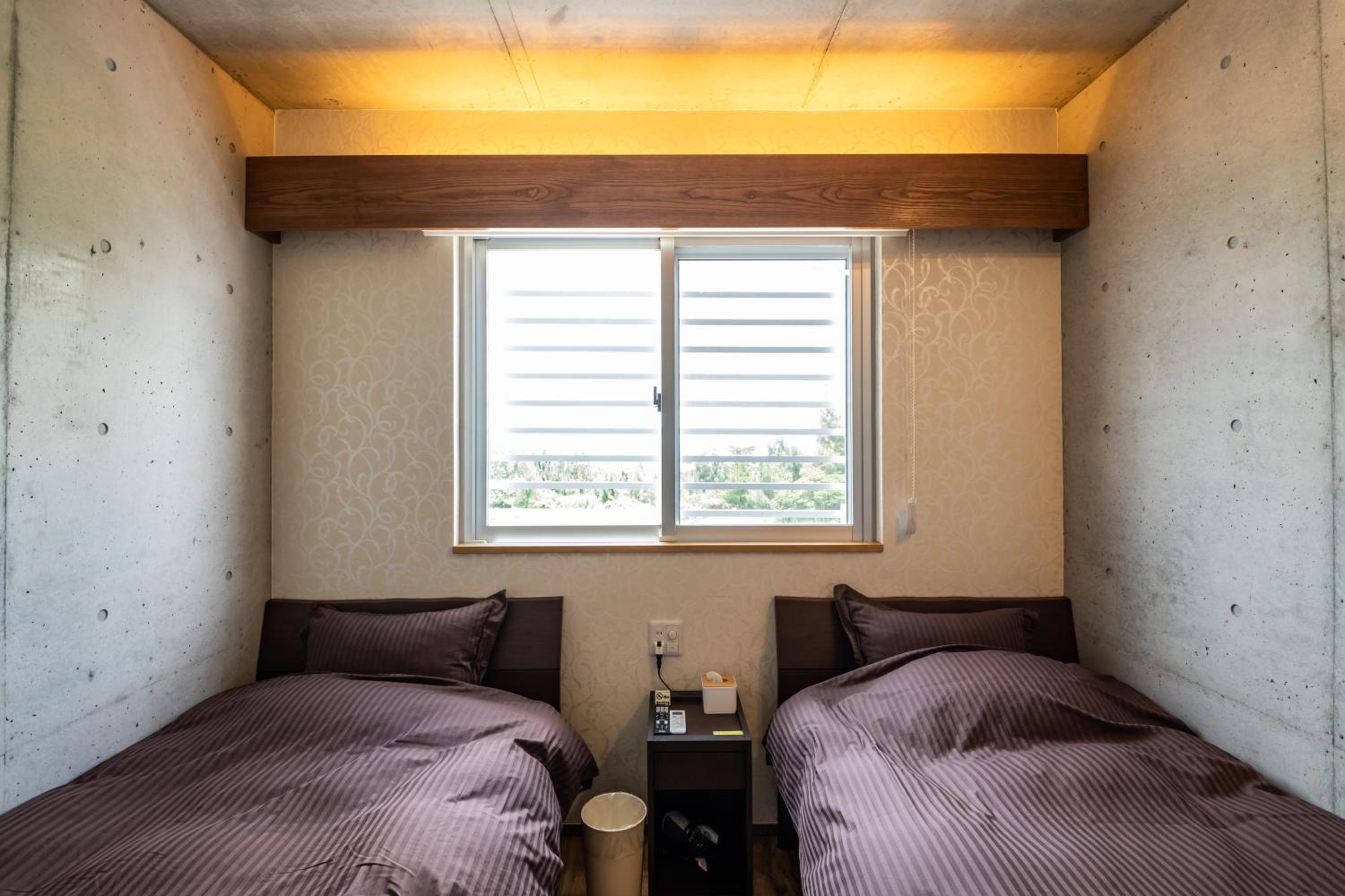 Twin Room - Photo 15