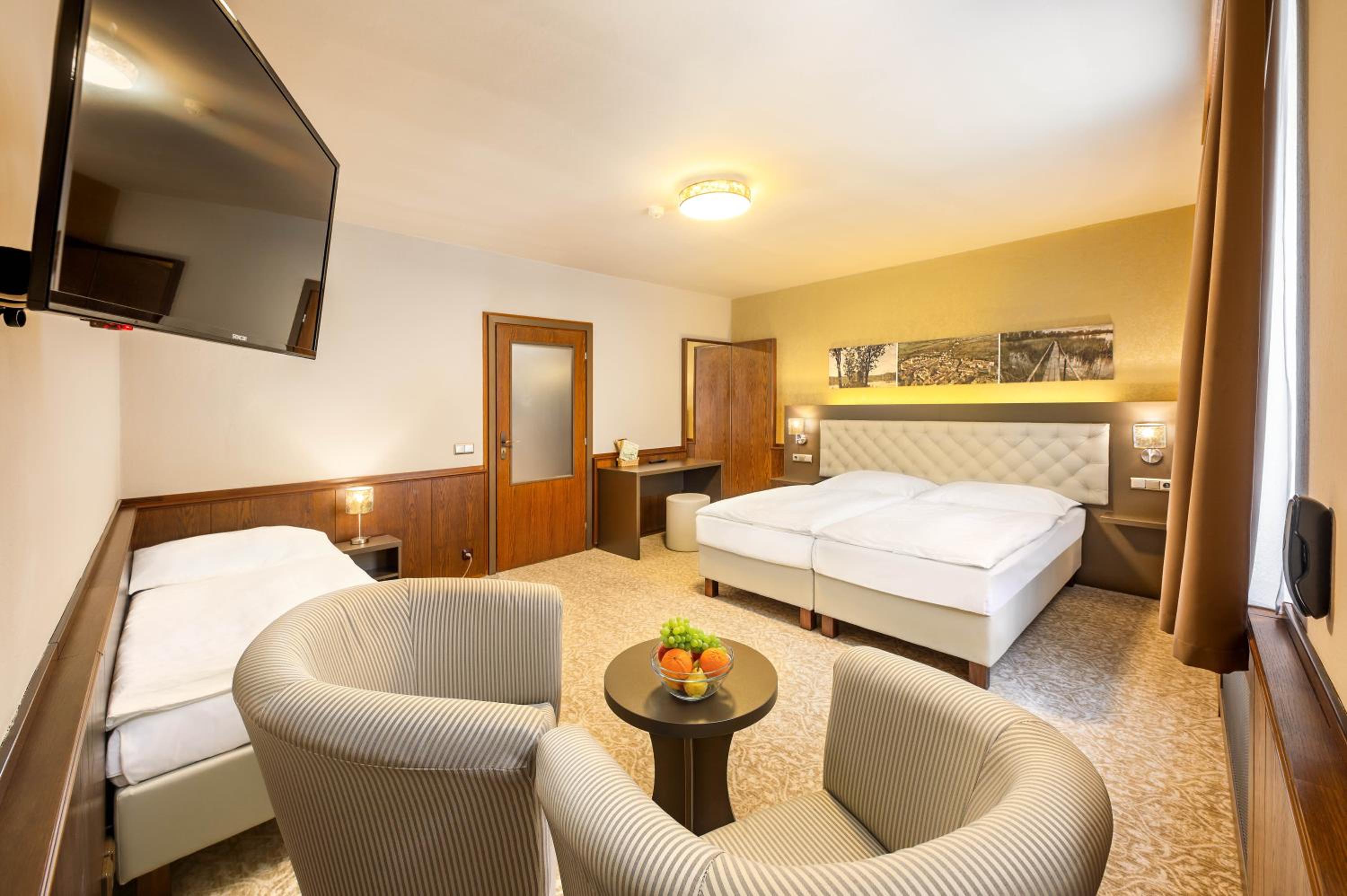 Standard Triple Room - Photo 2
