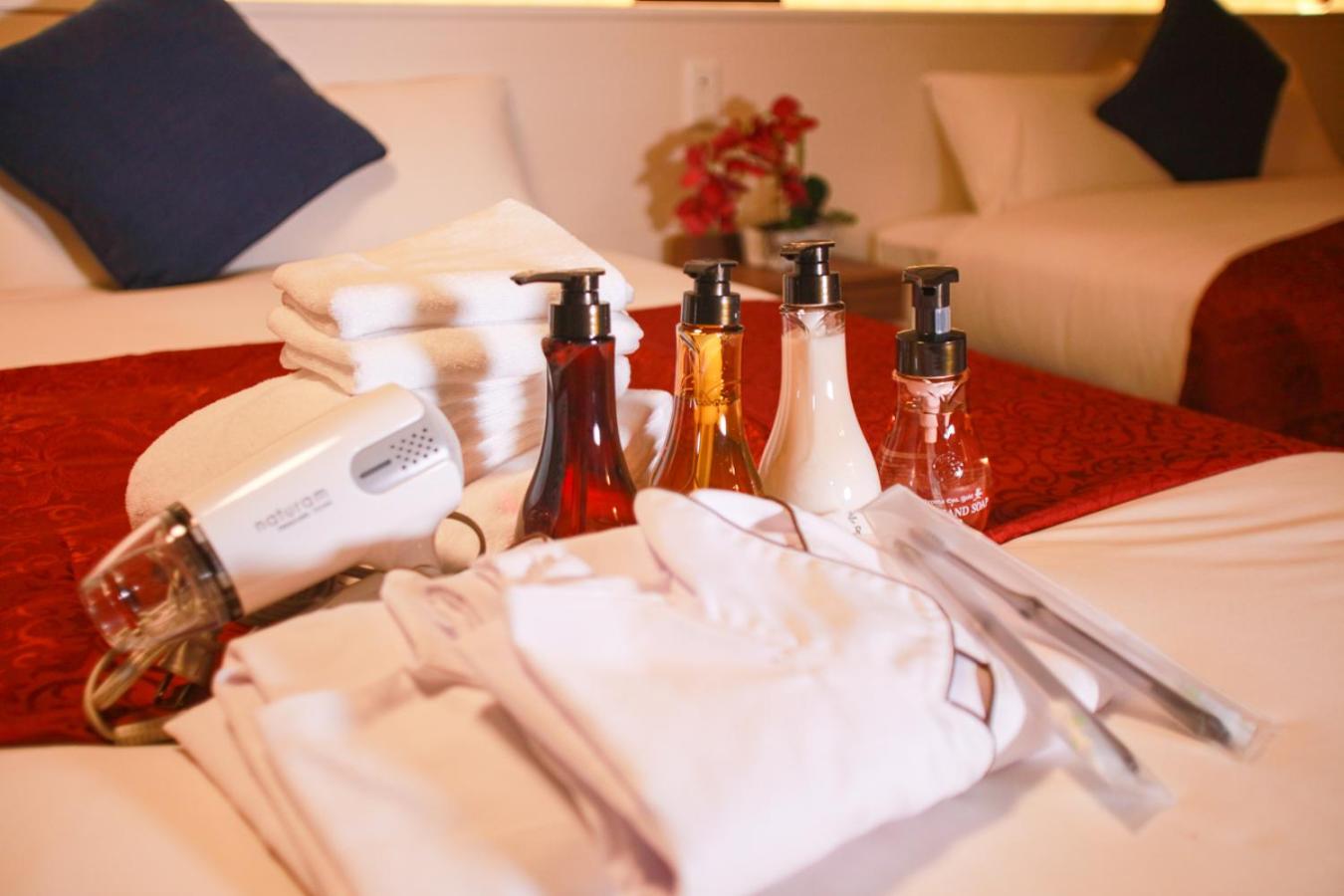 Executive Suite - Photo 4