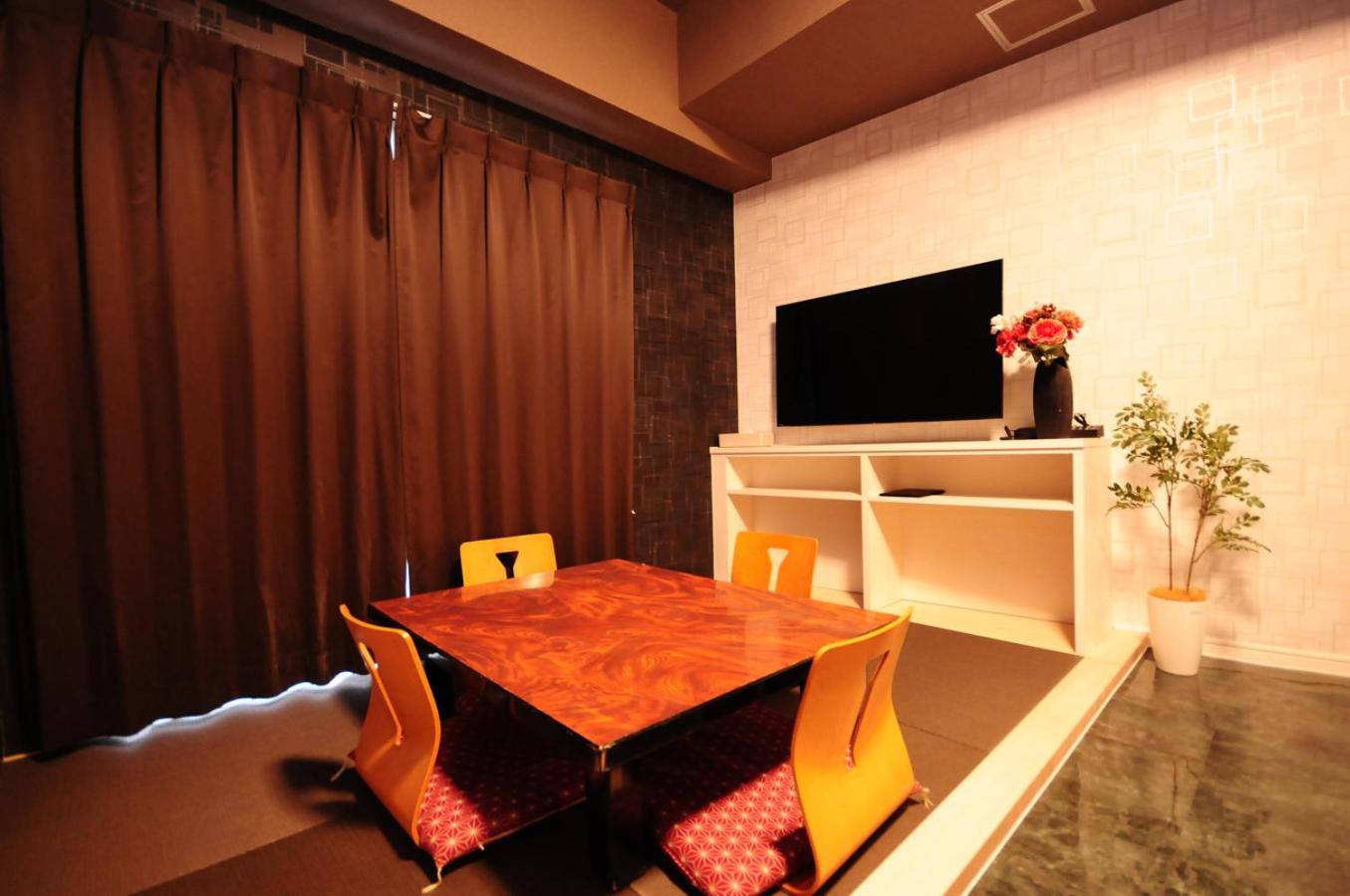 Deluxe Suite - Photo 5