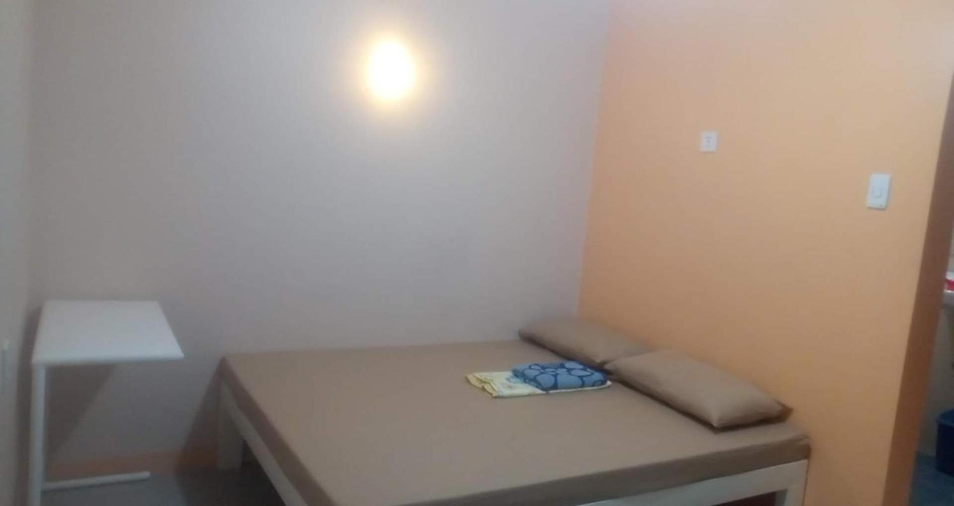 Budget Double Room - Photo 10