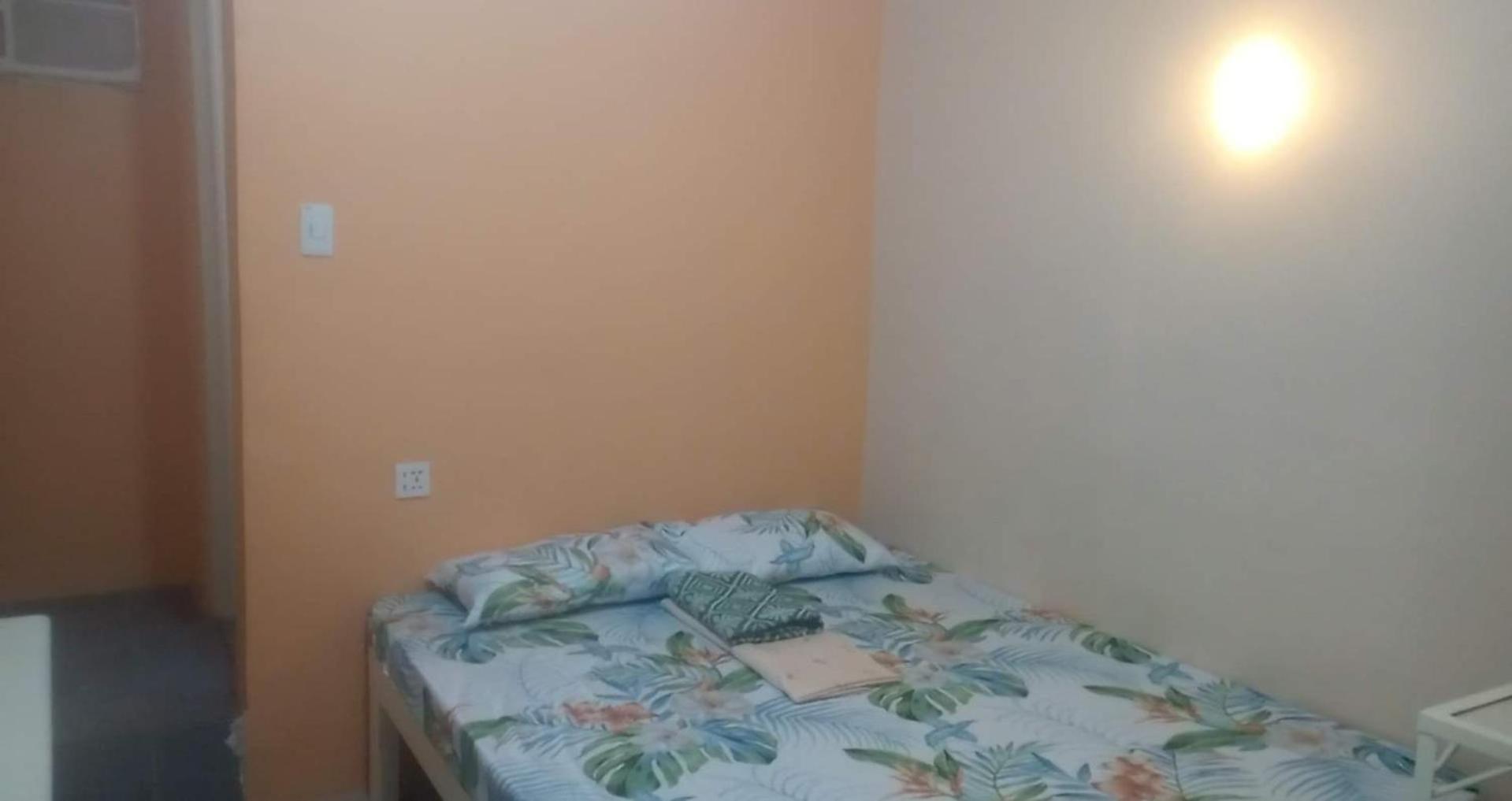 Budget Double Room - Photo 4