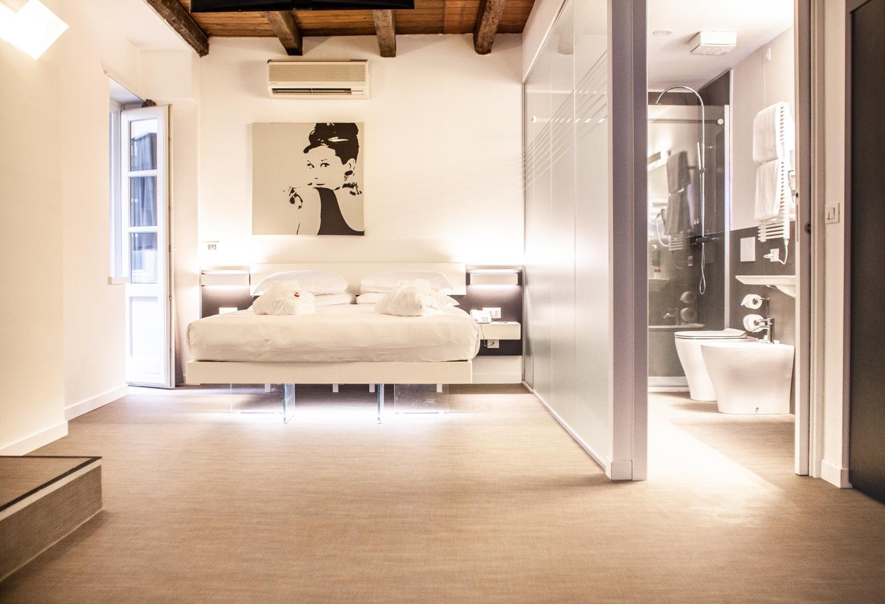Suite photo 2