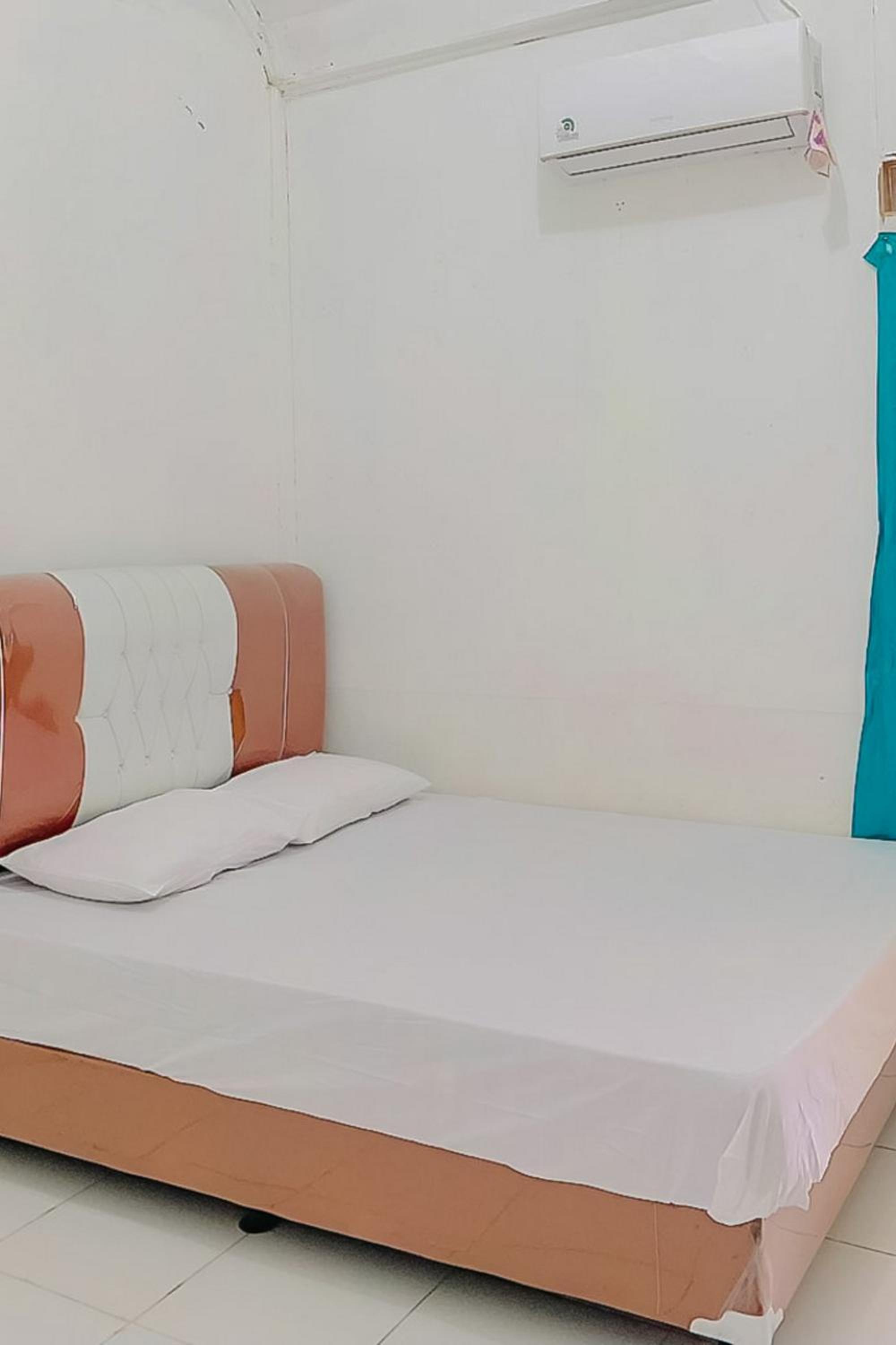 Standard Double Room - Photo 4