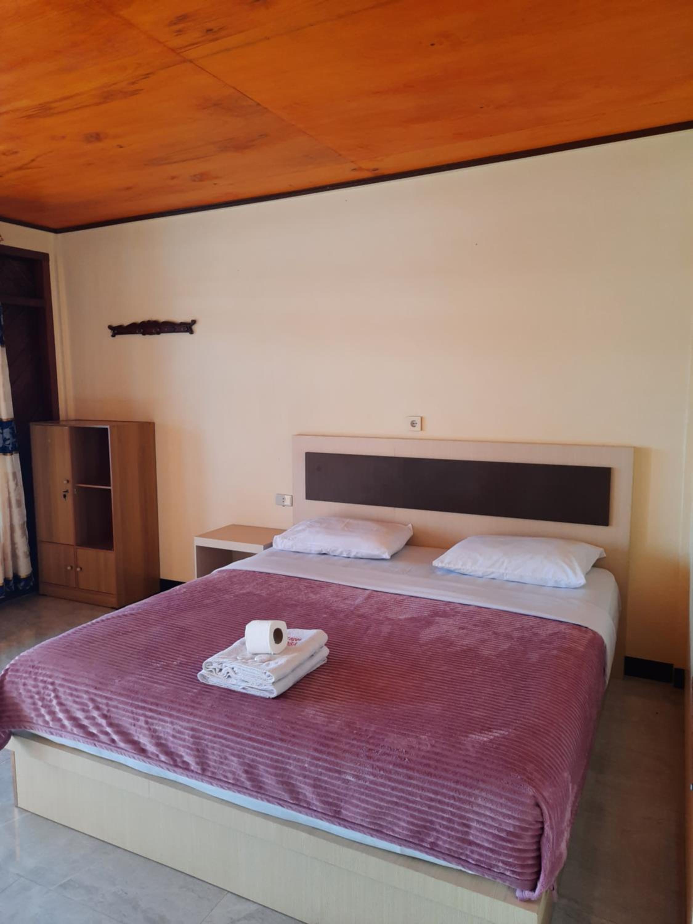 Superior Double Room with Lake View - Photo 4