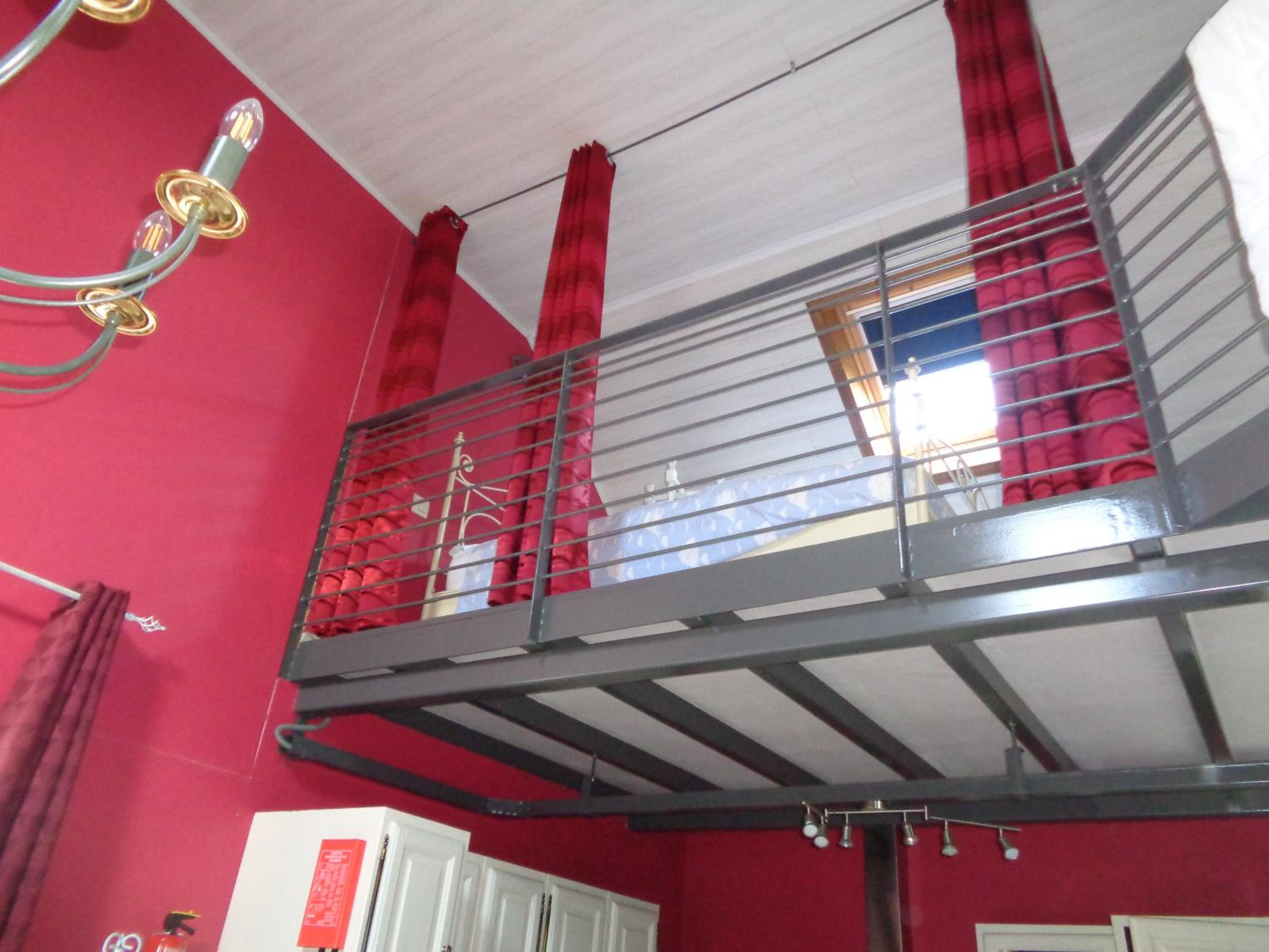 Loft - Photo 1