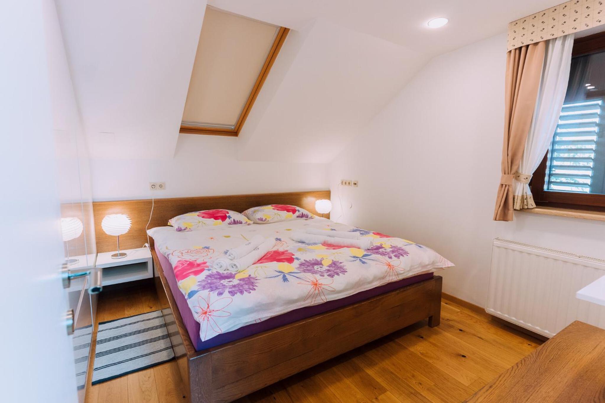 Three-Bedroom House photo 3