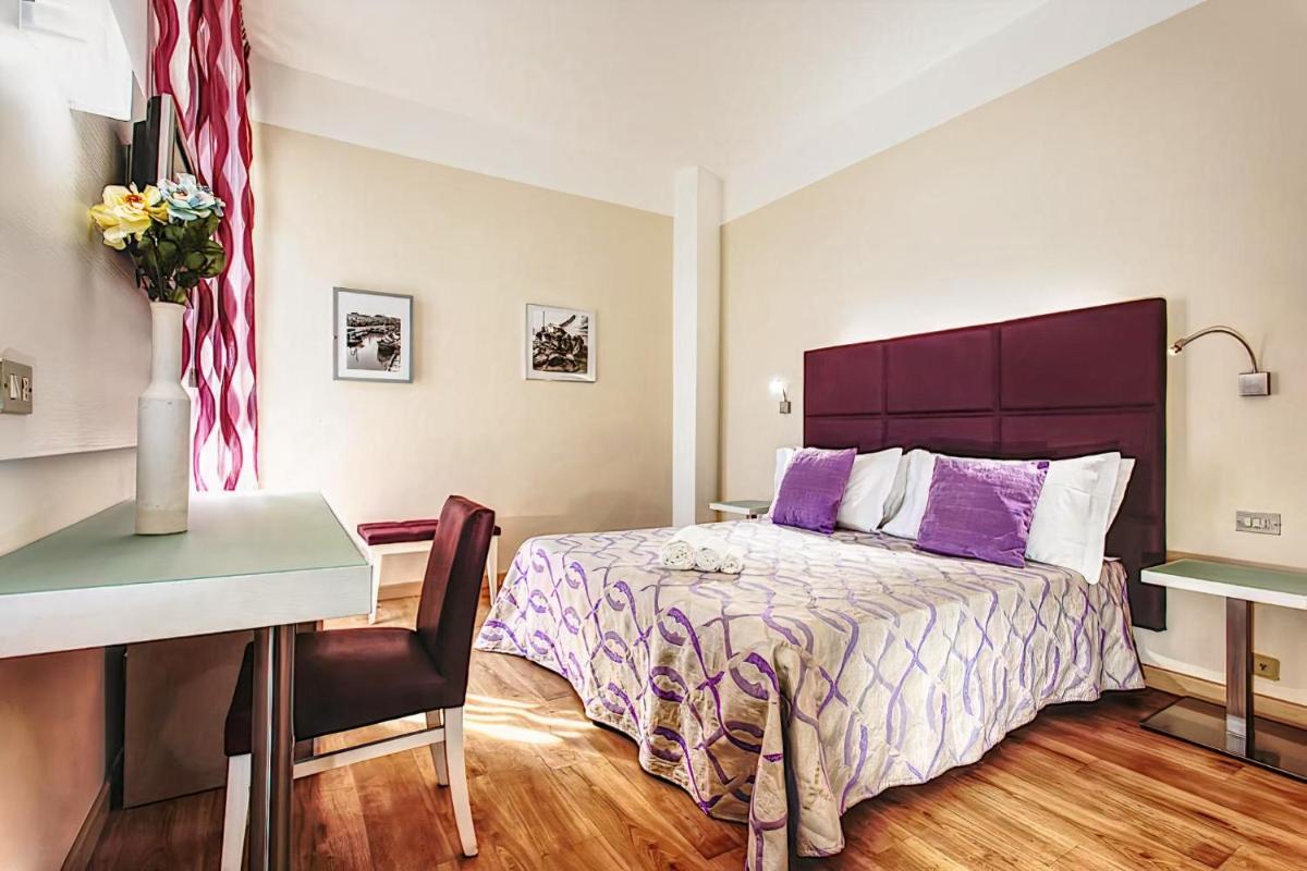 Triple Room with Sea View photo 2