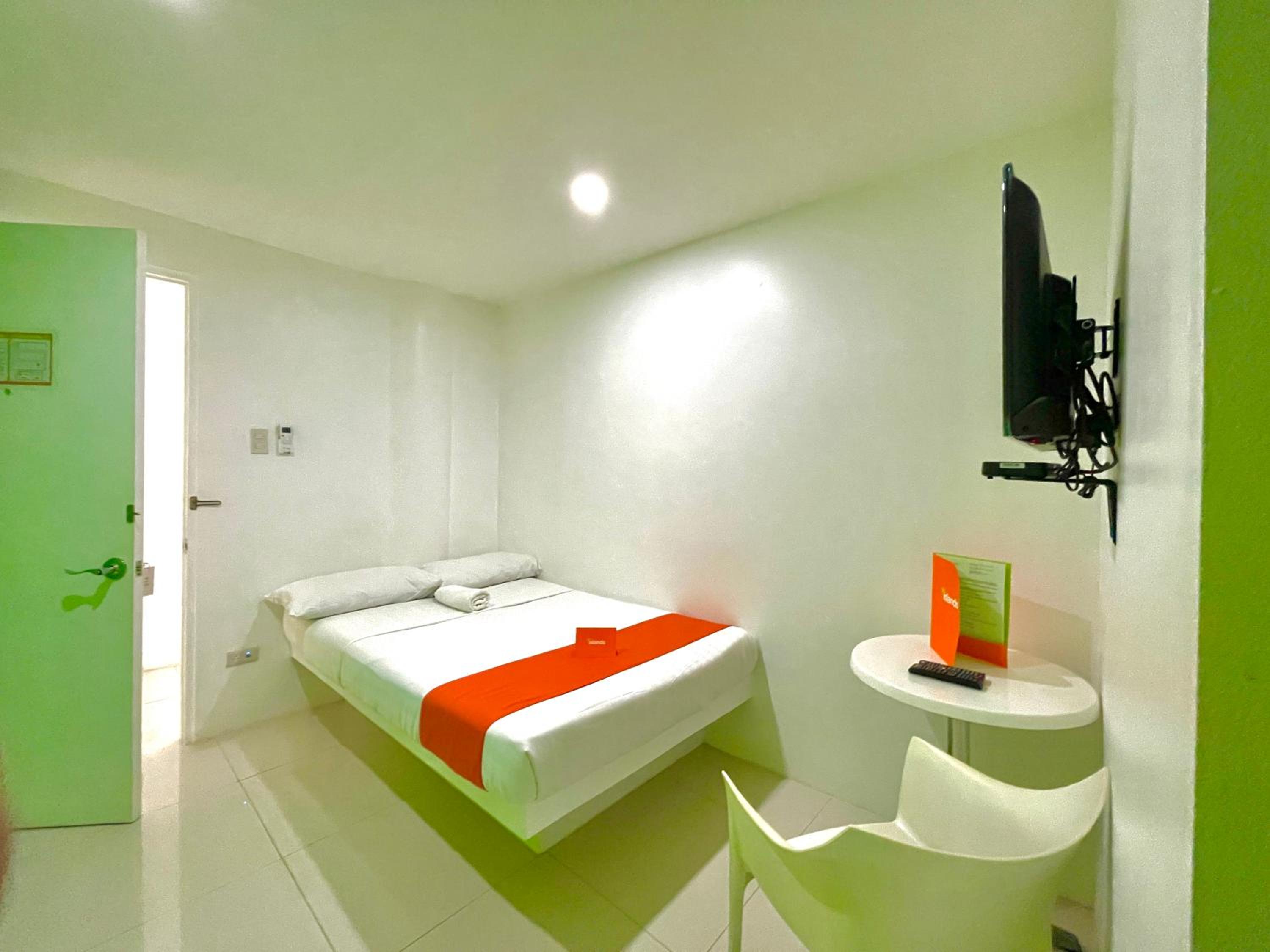Medium Room - Main