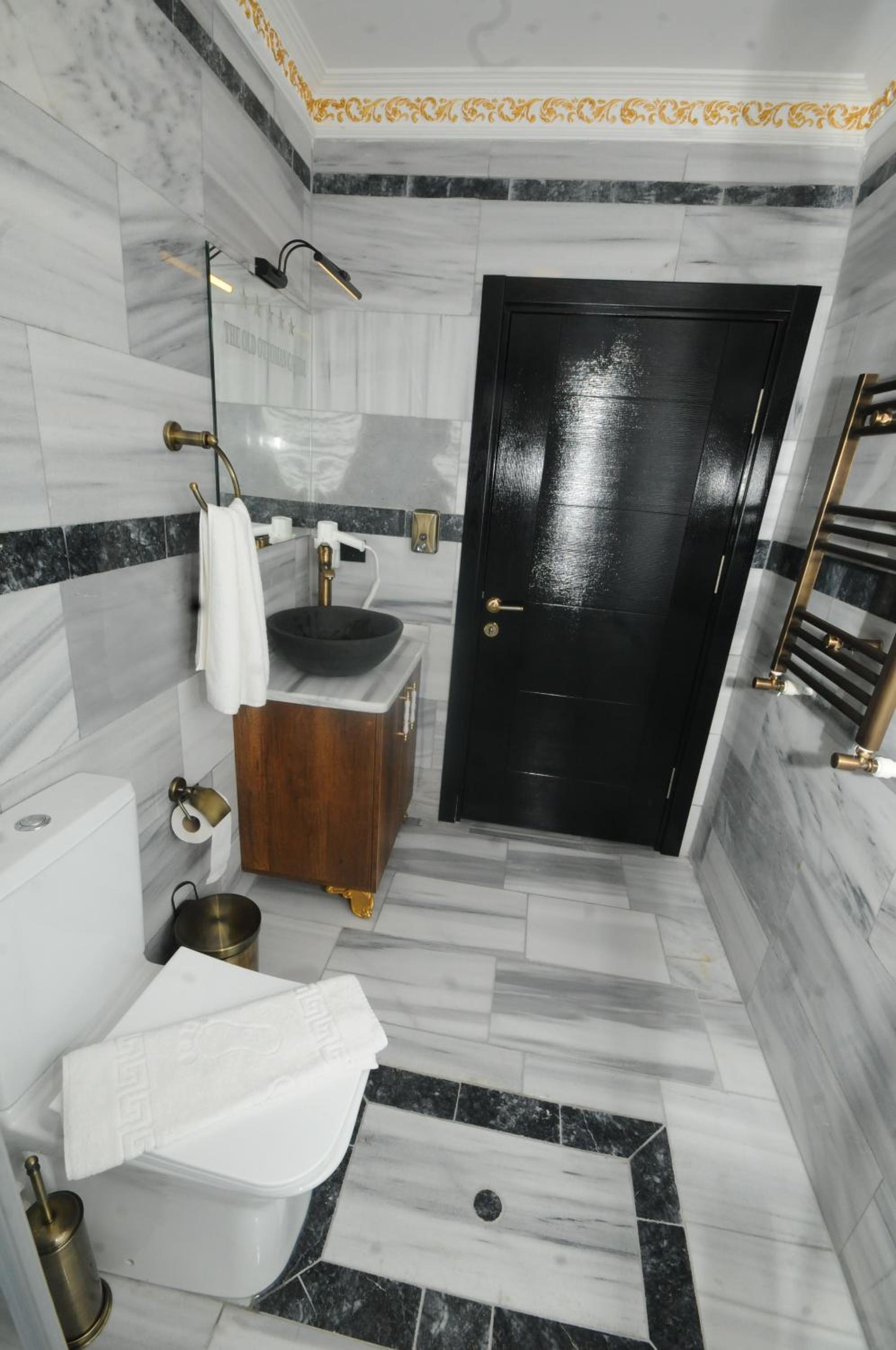 Superior Apartment