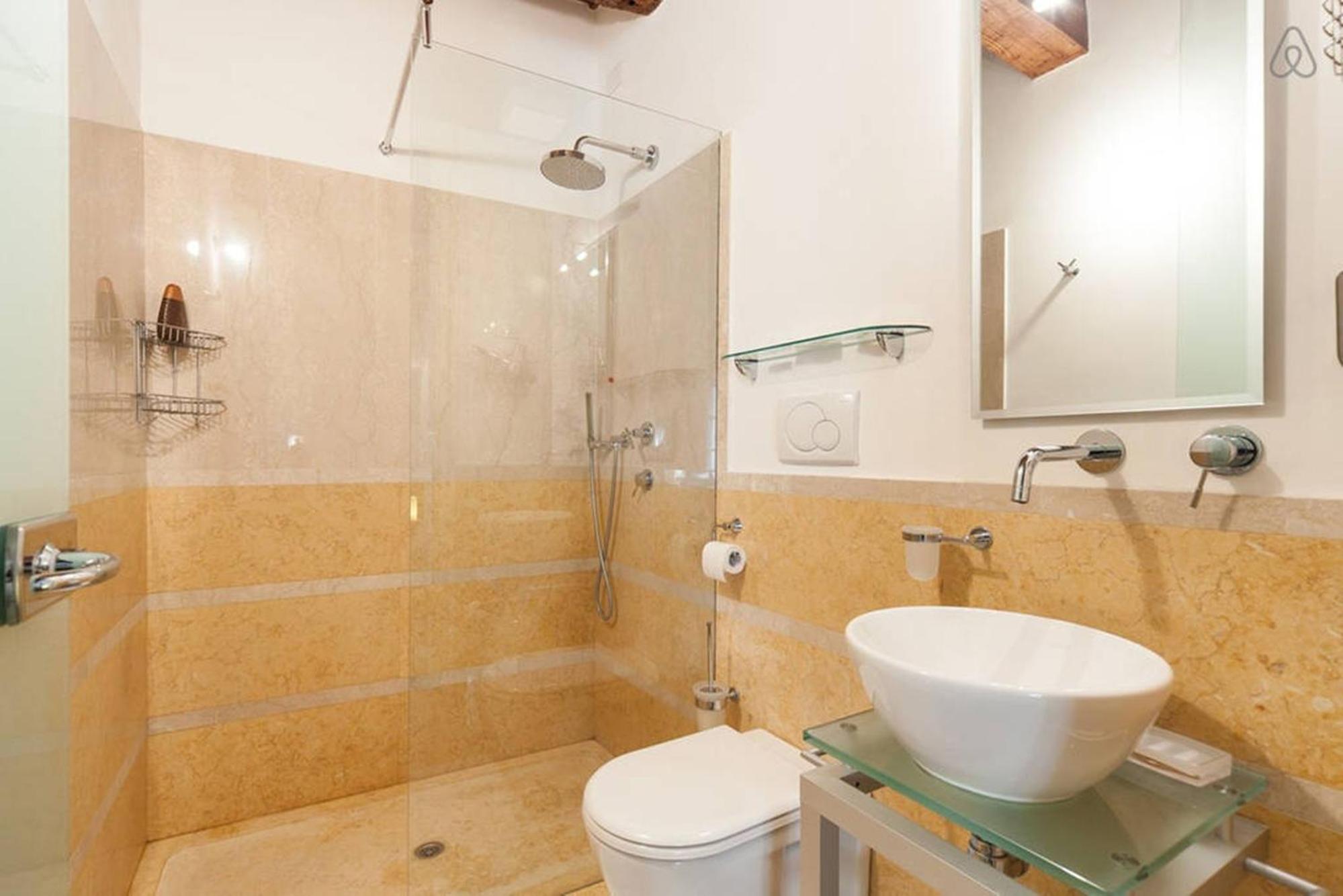 Superior Suite - Photo 2