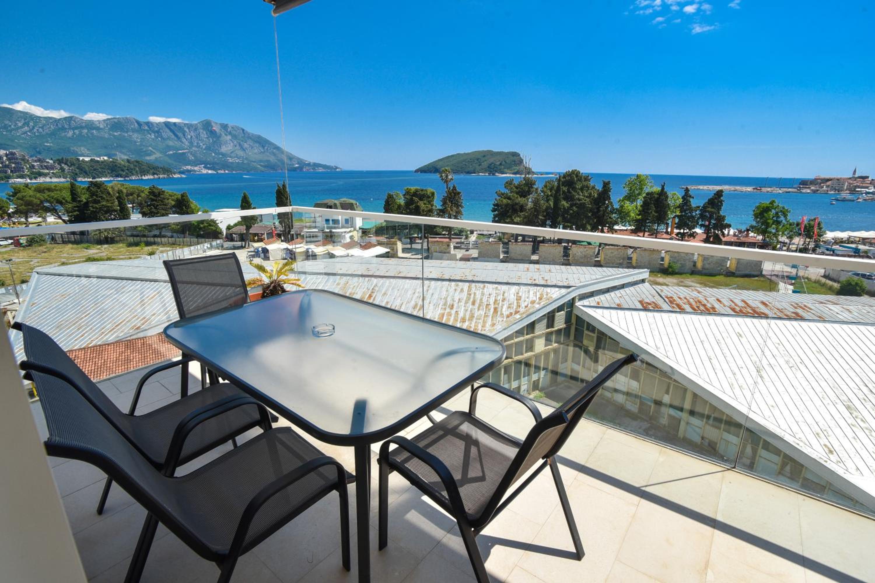 Apartment with Sea View photo 3
