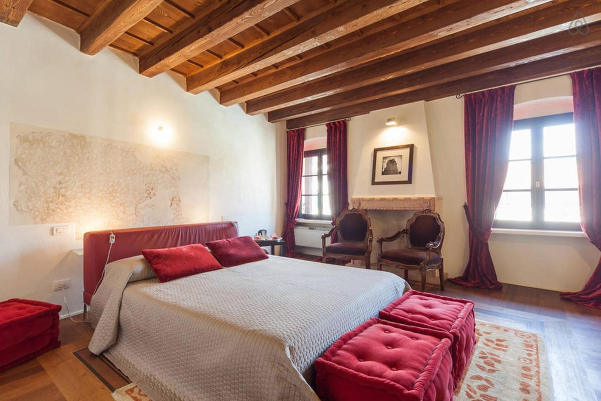 Suite with City View - Photo 30