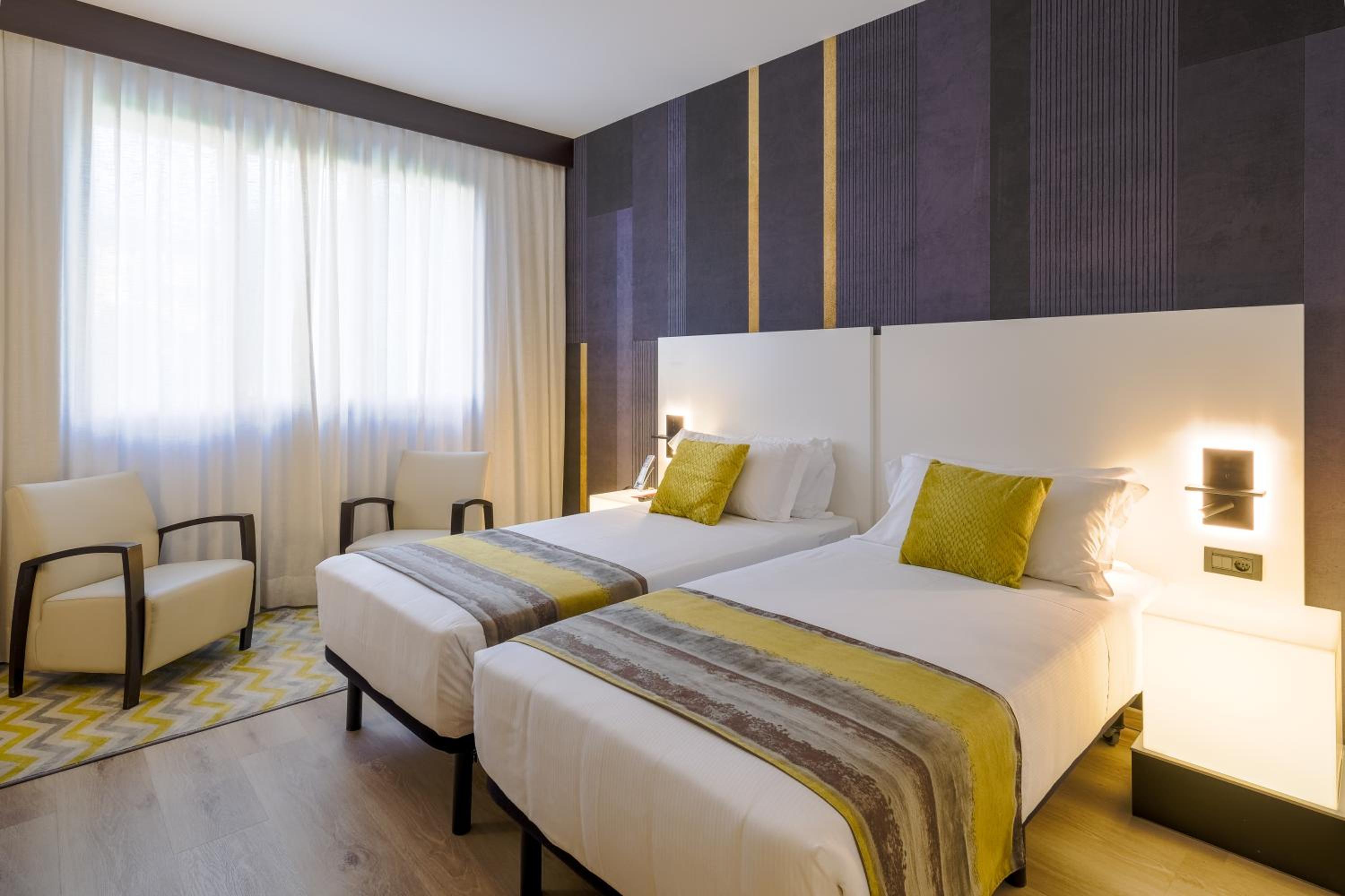 Twin Room - Photo 4