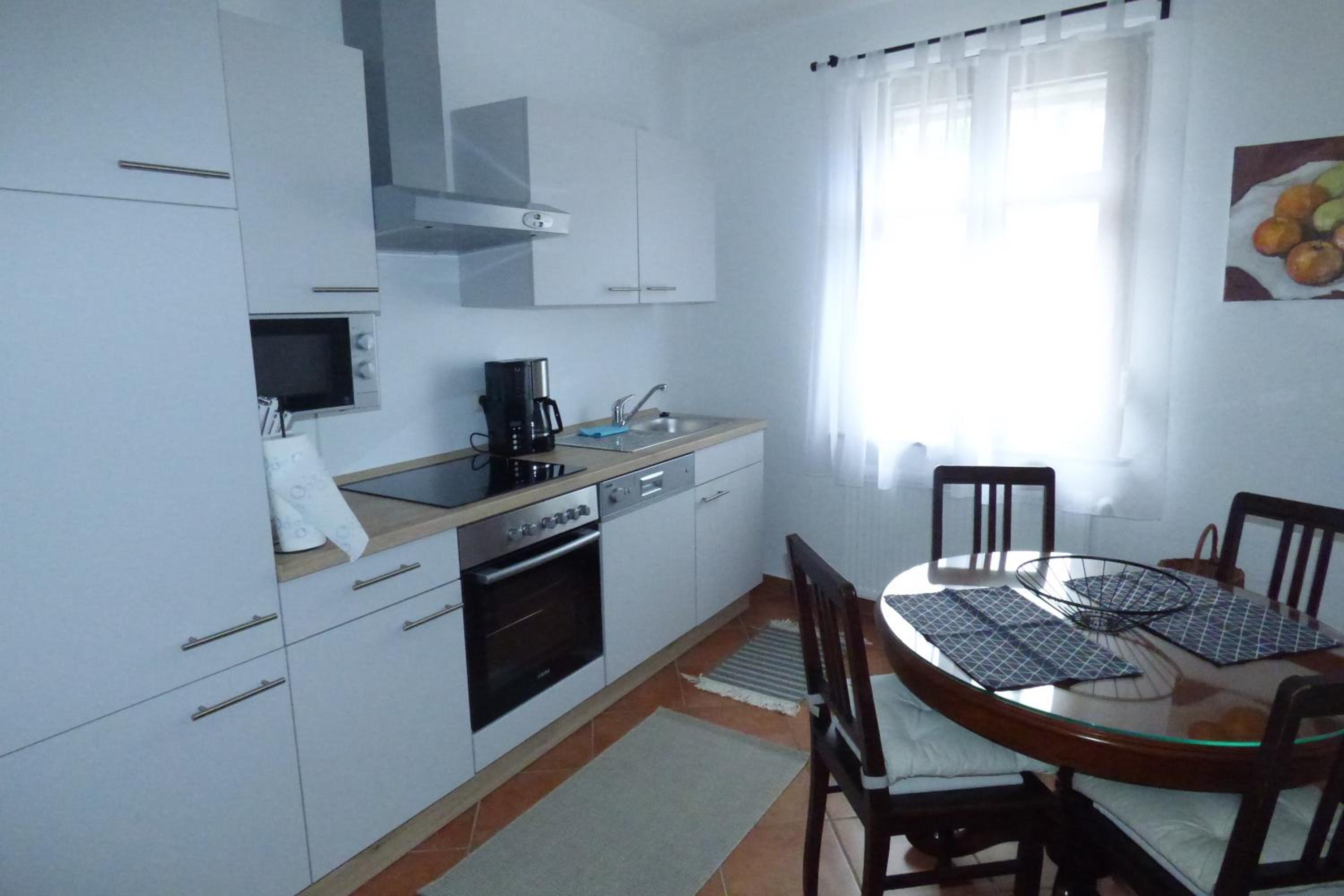 Apartment photo 2