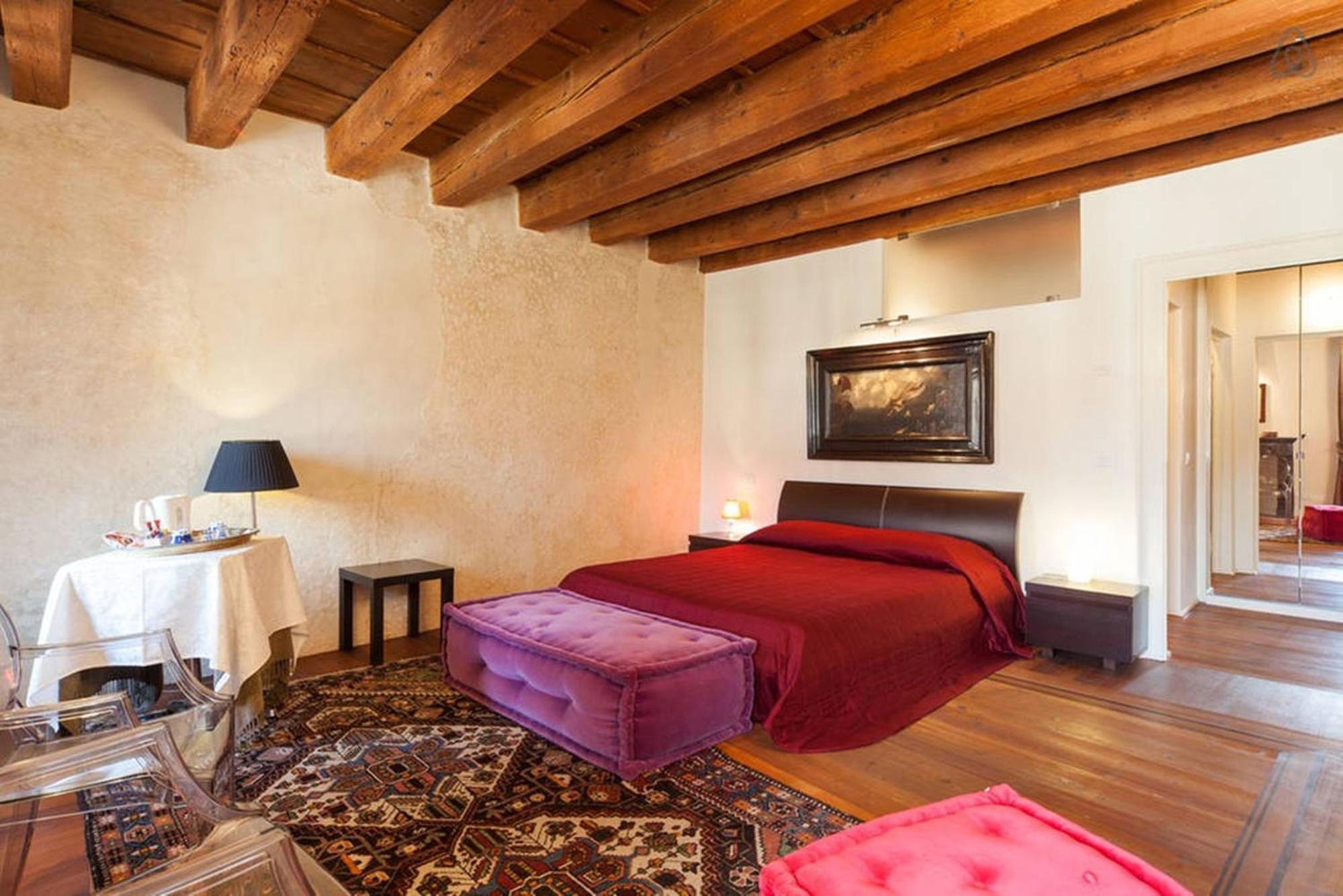 Suite with City View - Photo 33
