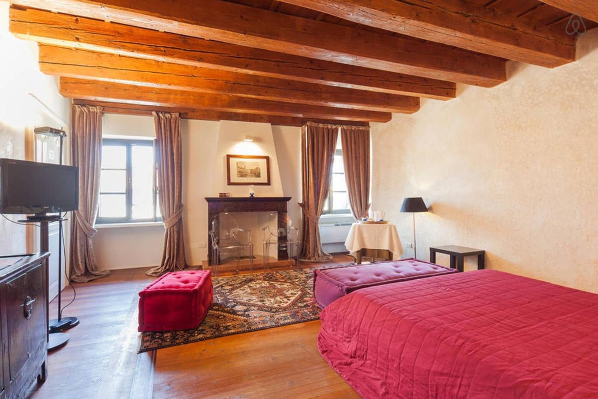 Suite with City View - Photo 34