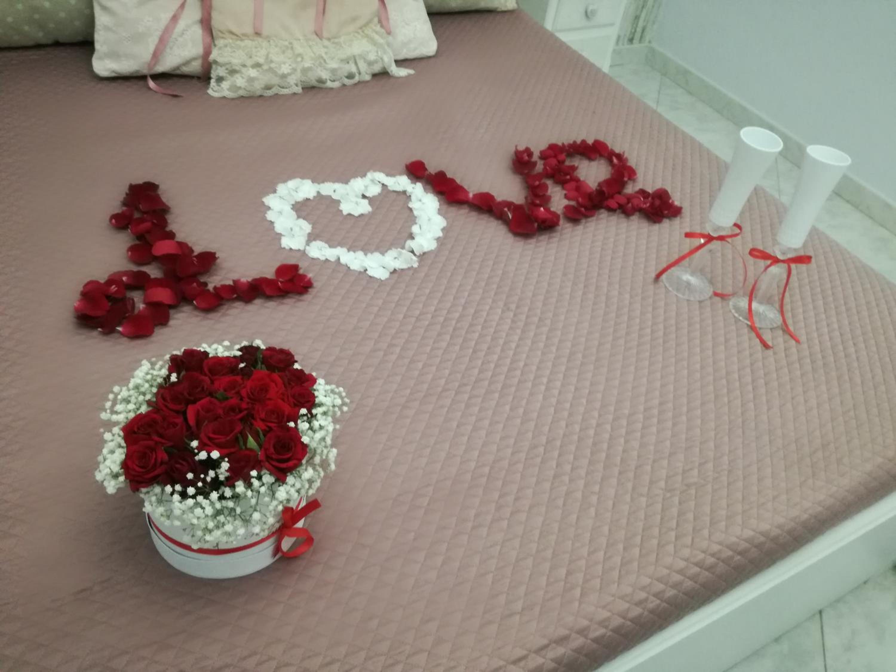 Large Double Room - Photo 1