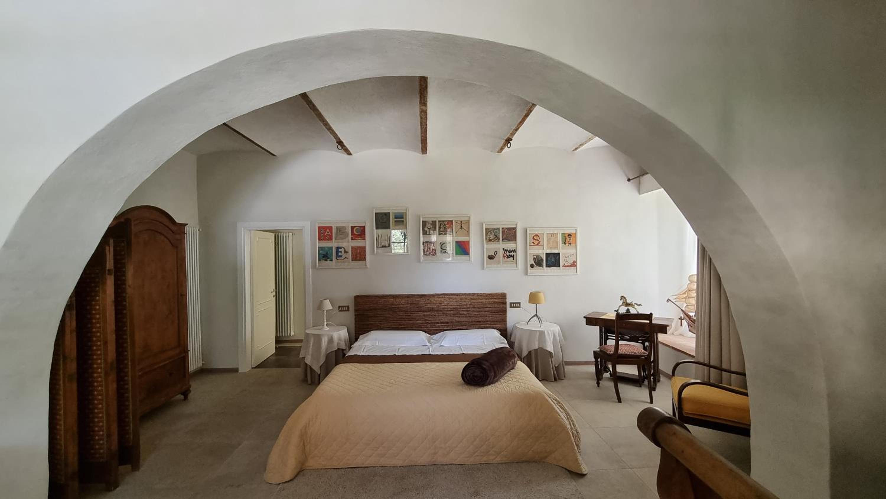 Deluxe One-Bedroom Apartment with Garden View photo 1