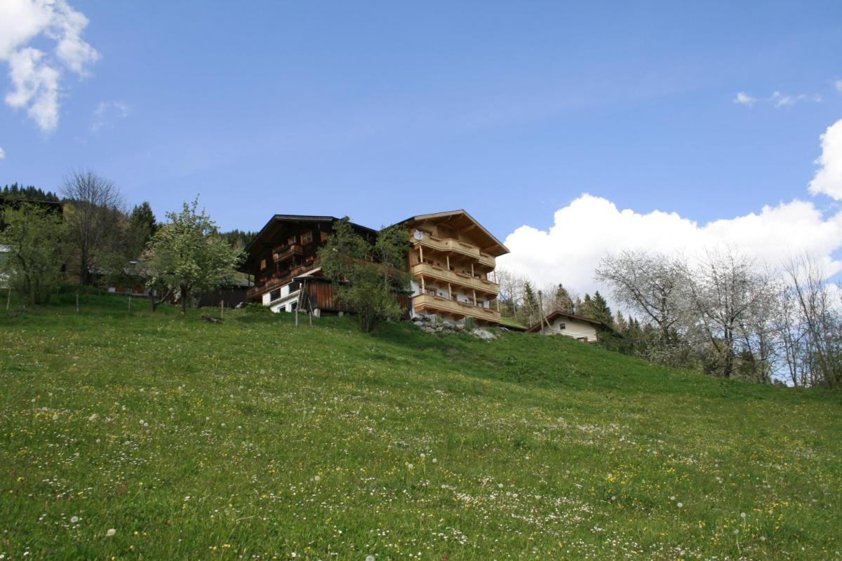 Two-Bedroom Apartment with Mountain View photo 1