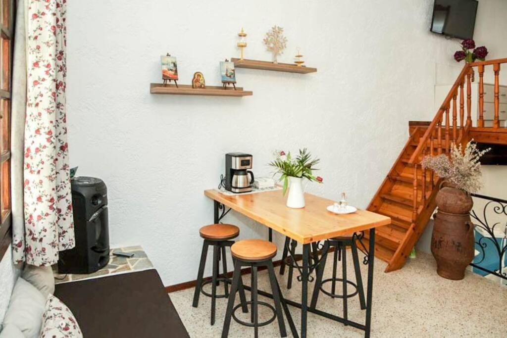 Two-Bedroom House photo 2
