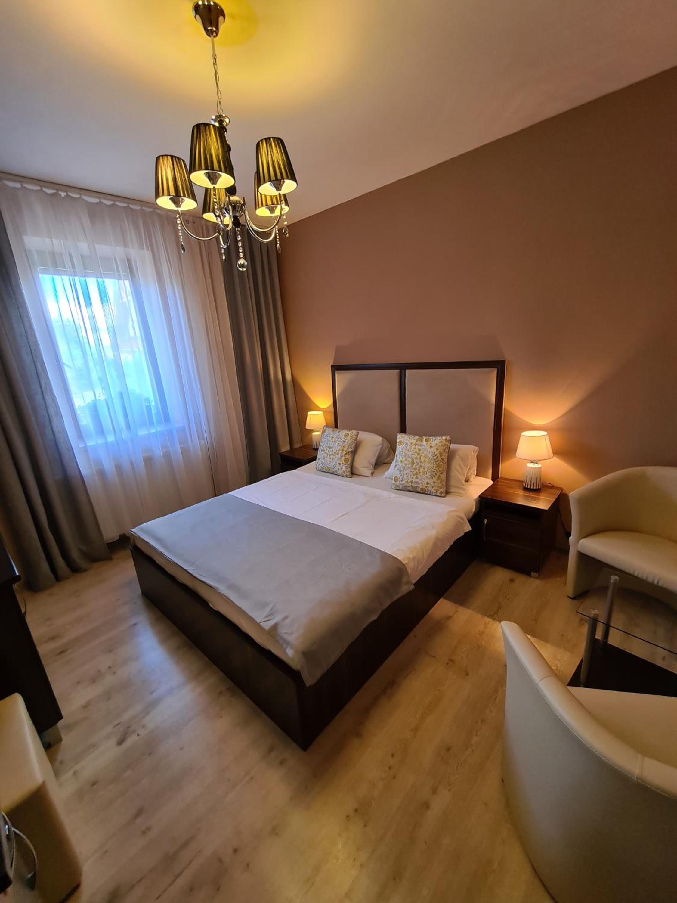 Standard Double Room - Photo 3