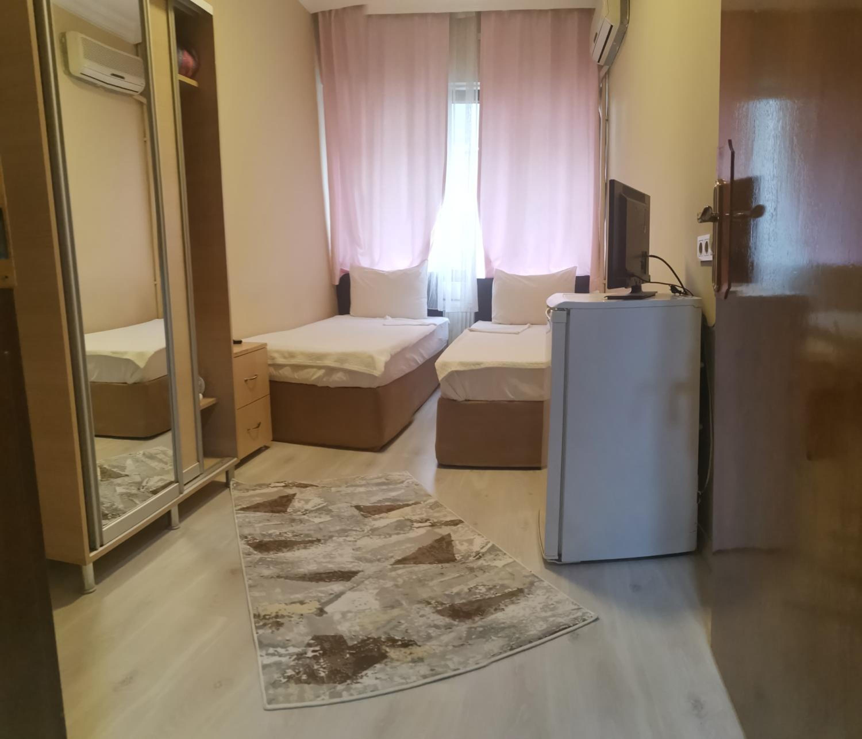 Twin Room photo 2