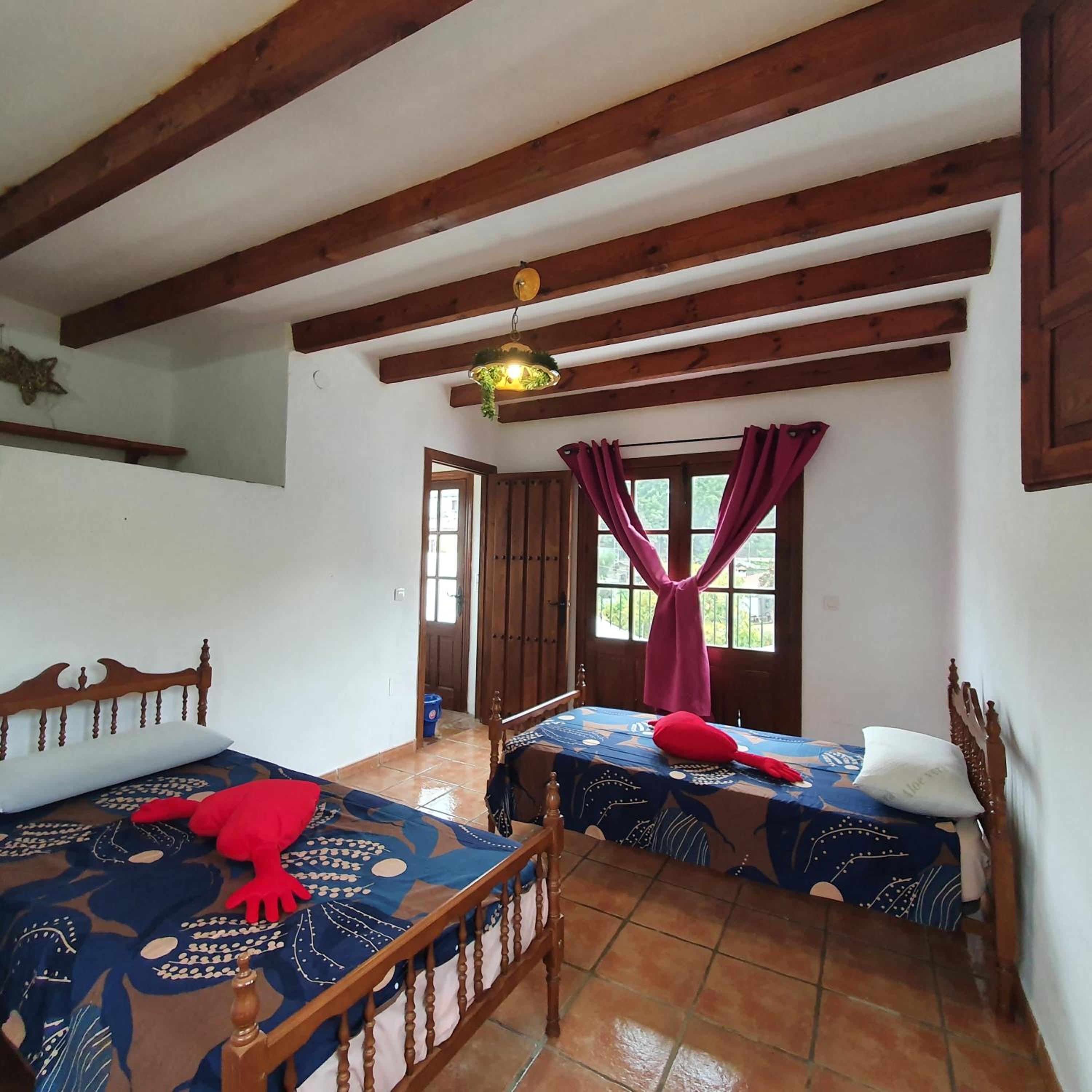 Casa de cuatro habitaciones