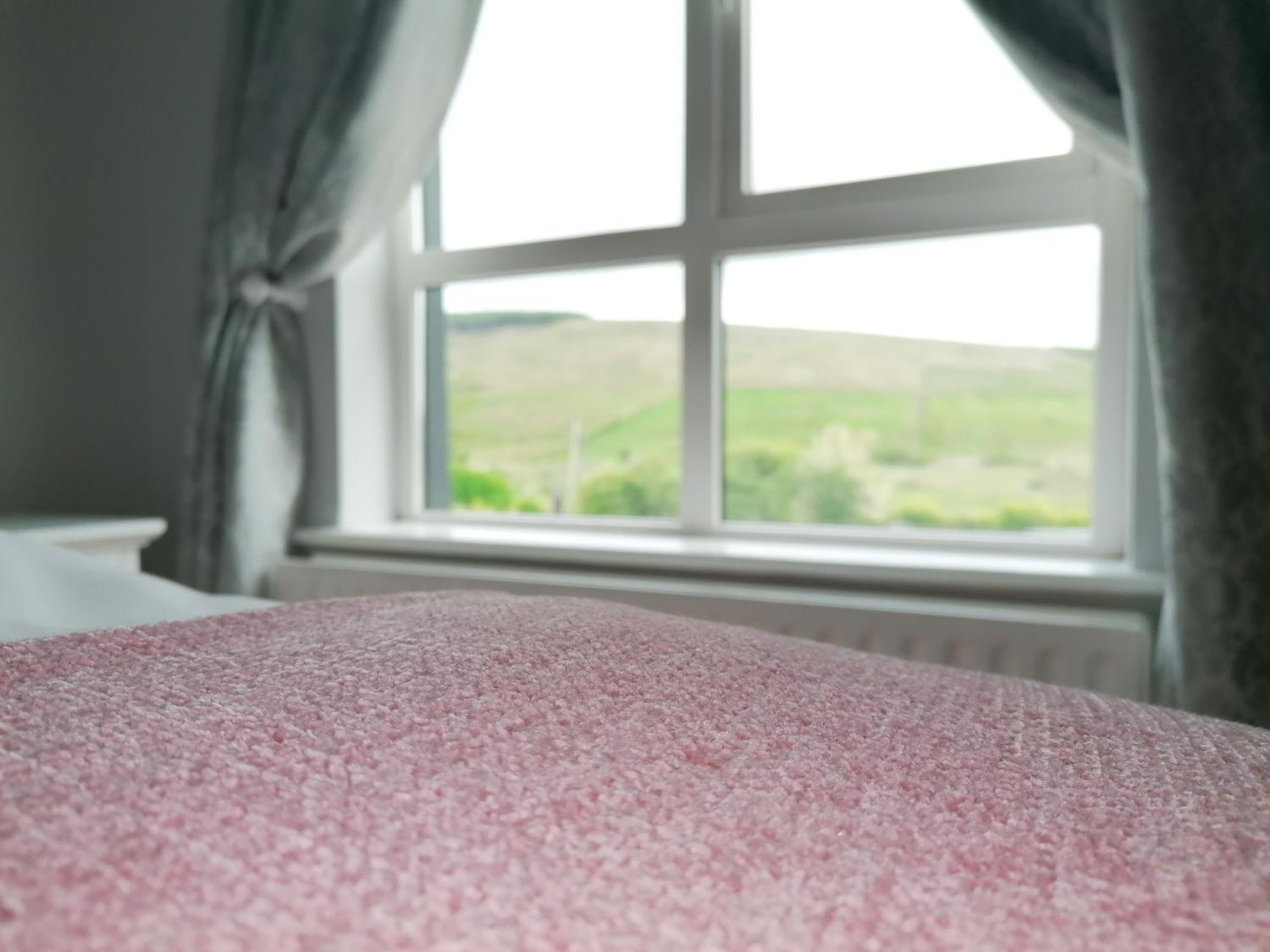 Double Room with Private External Bathroom - Photo 10
