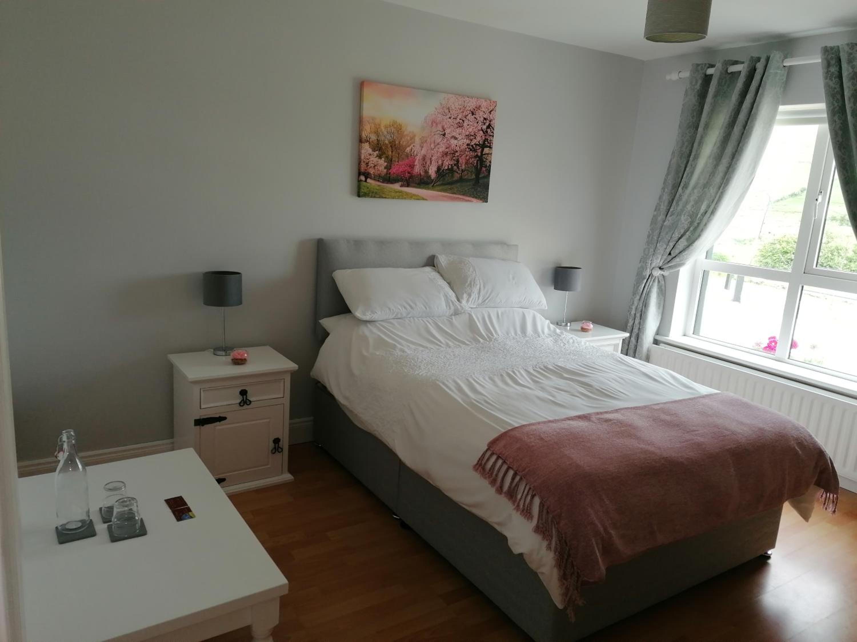 Double Room with Private External Bathroom - Photo 1