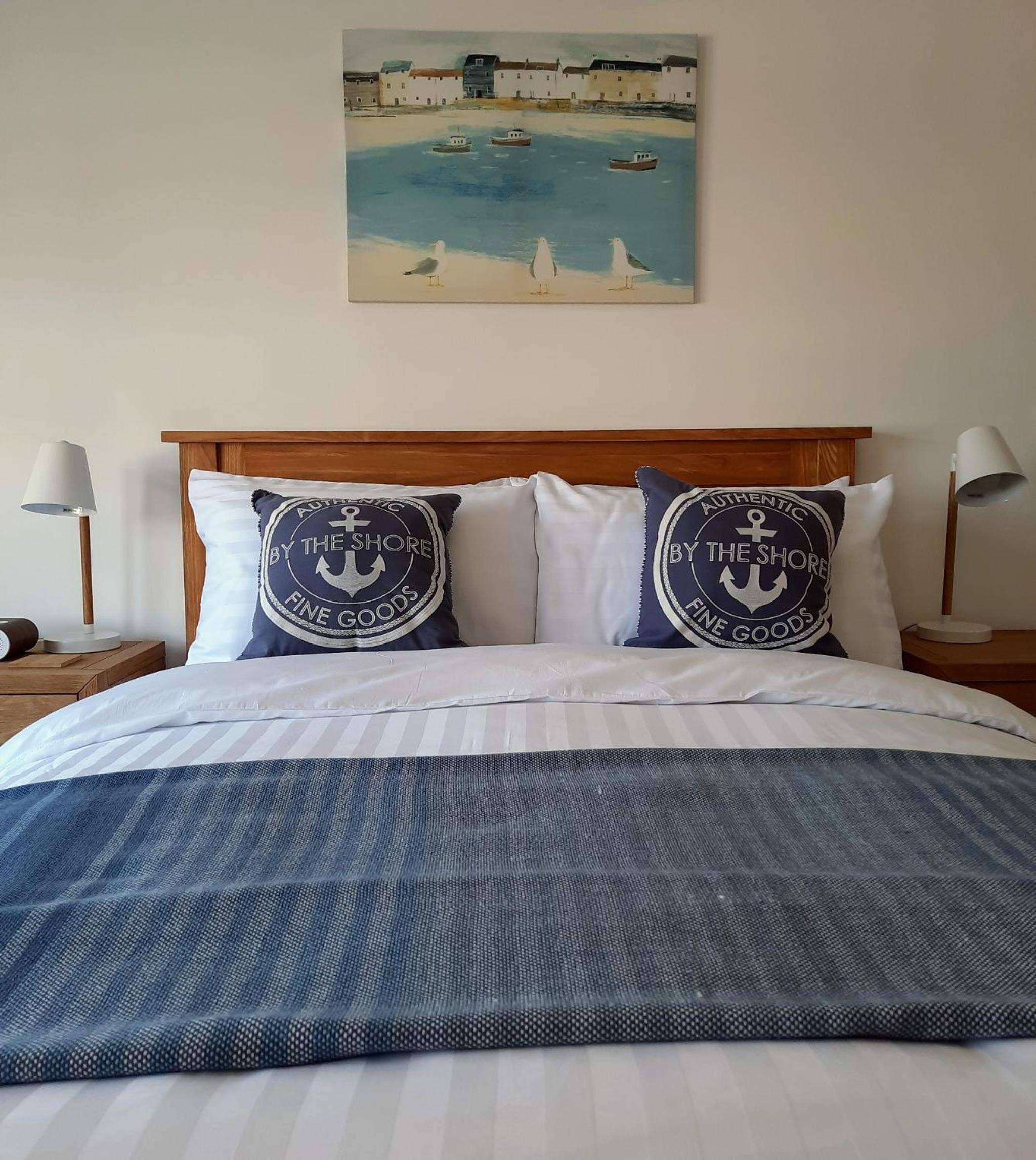 Deluxe Double Room with Shower photo 3