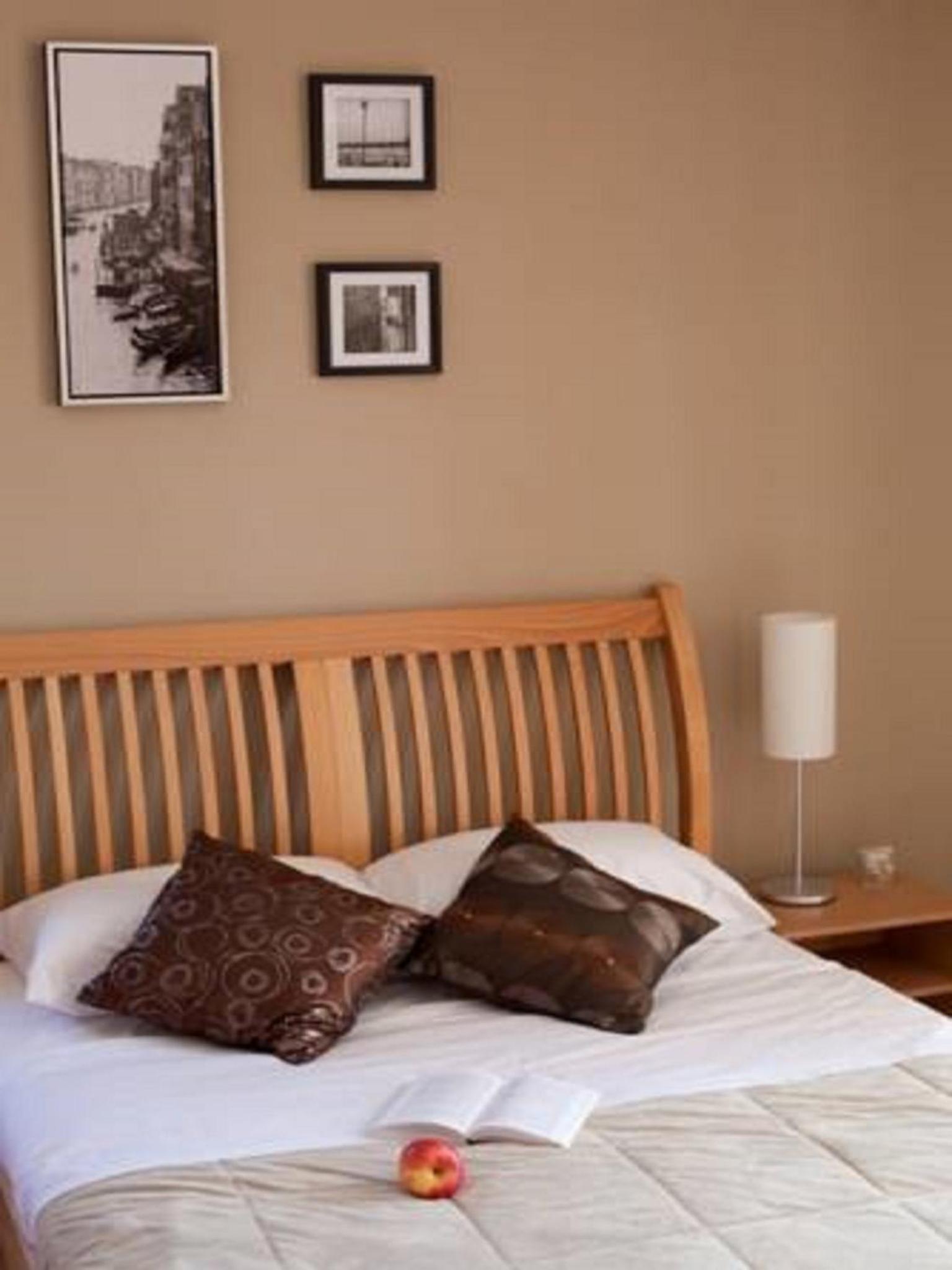 Apartment photo 1